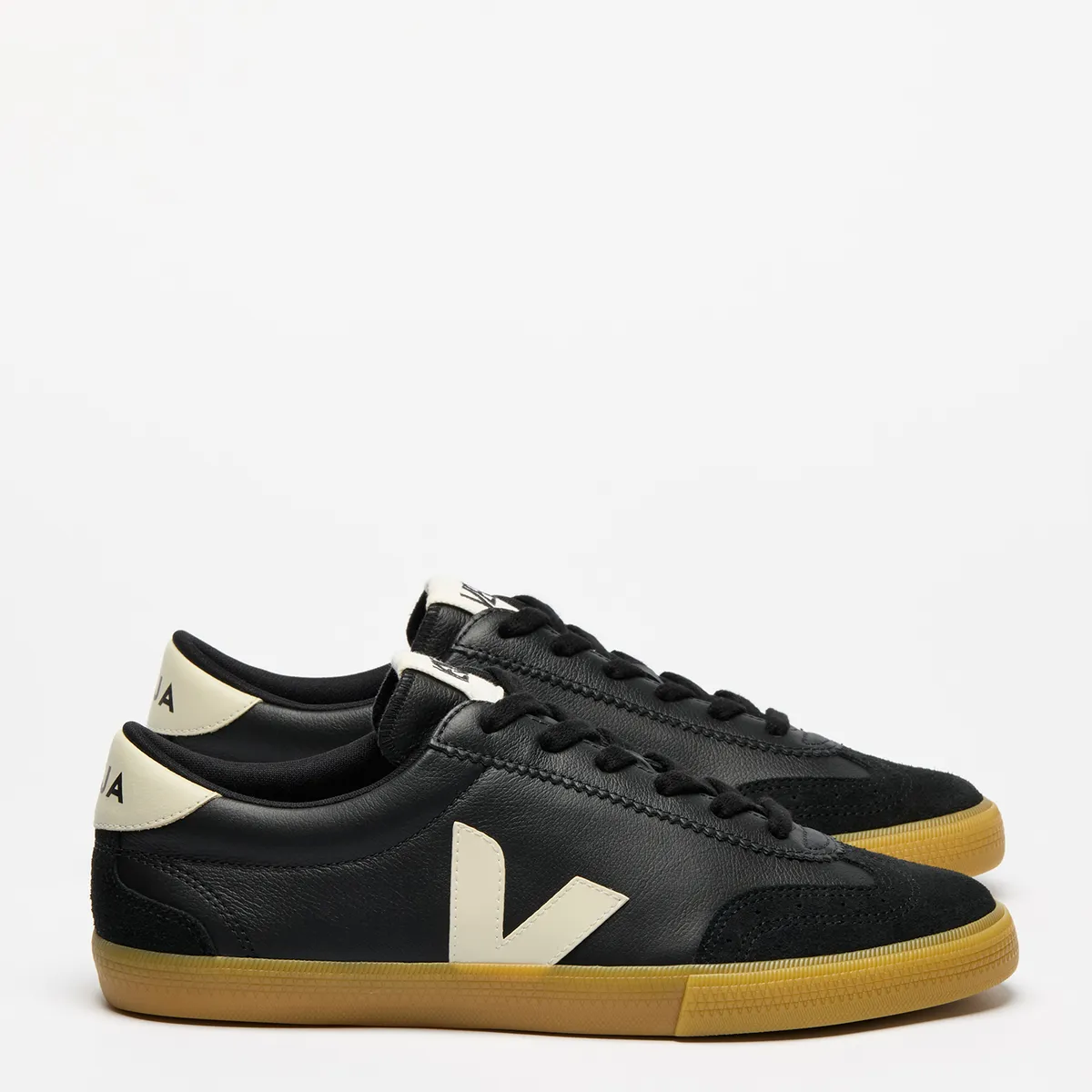 VEJA - Tenis Veja Moda Volley Hombre Negros