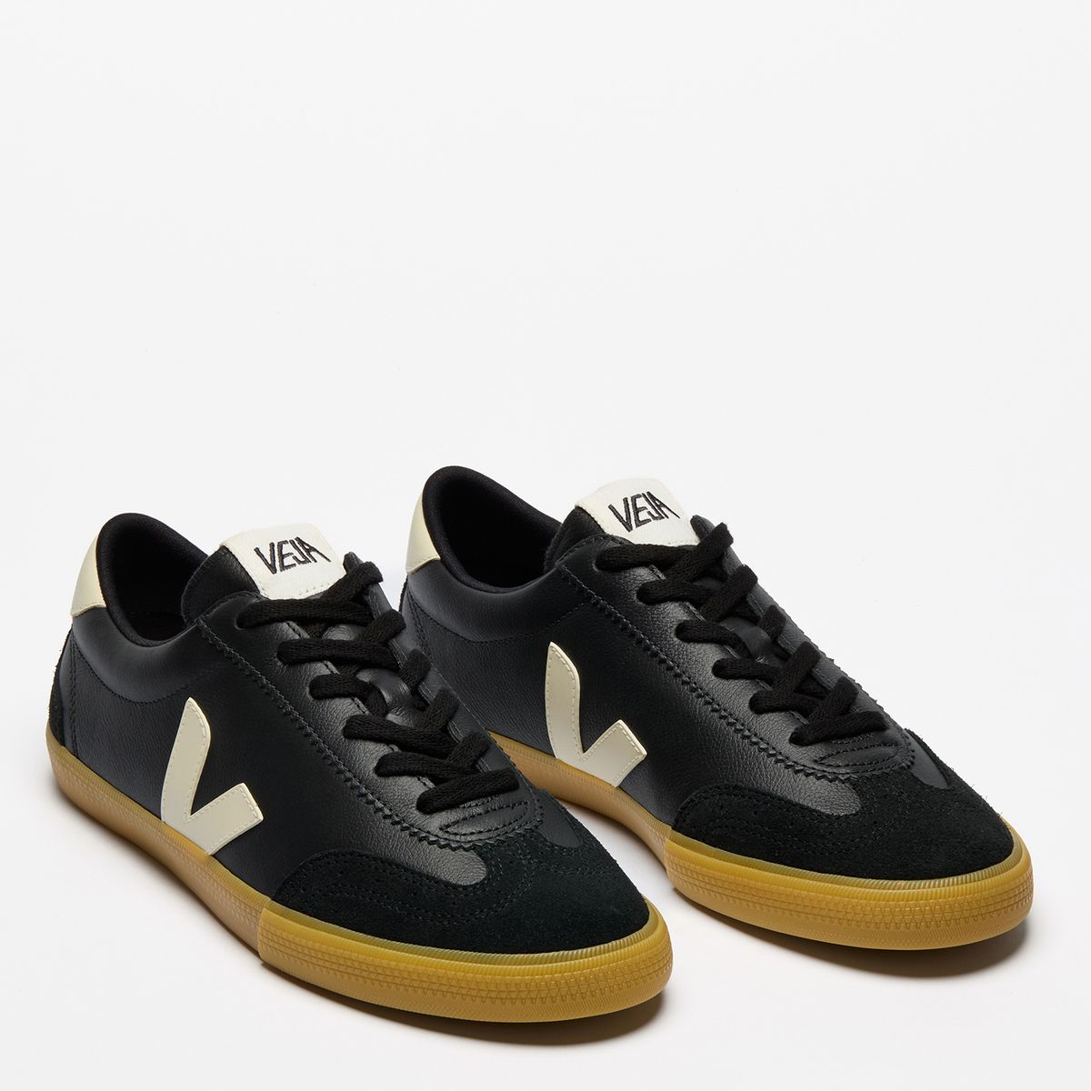 VEJA - Tenis Veja Moda Volley Hombre Negros