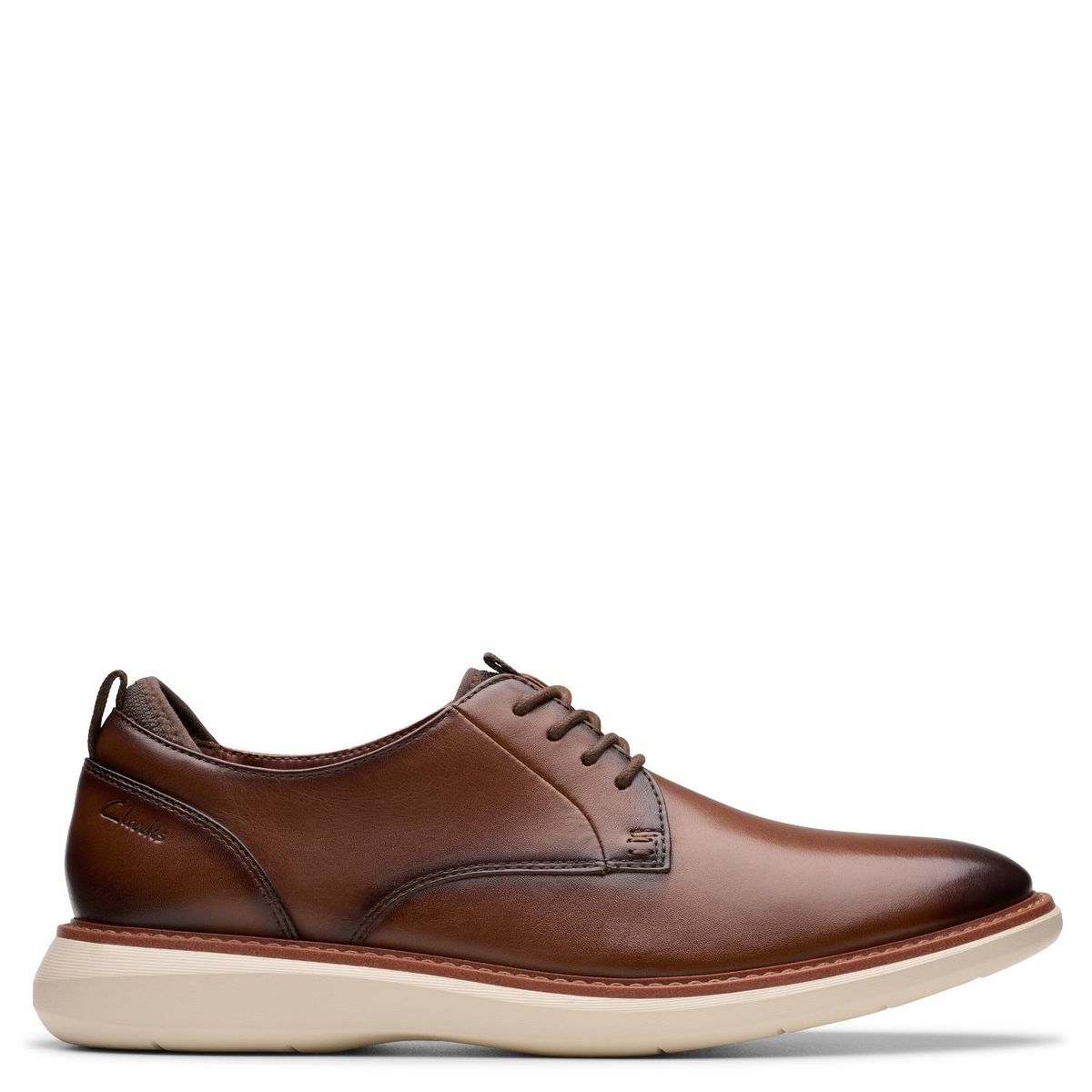 CLARKS - Zapatos casuales Clarks para Hombre Brantin Plain Cafés