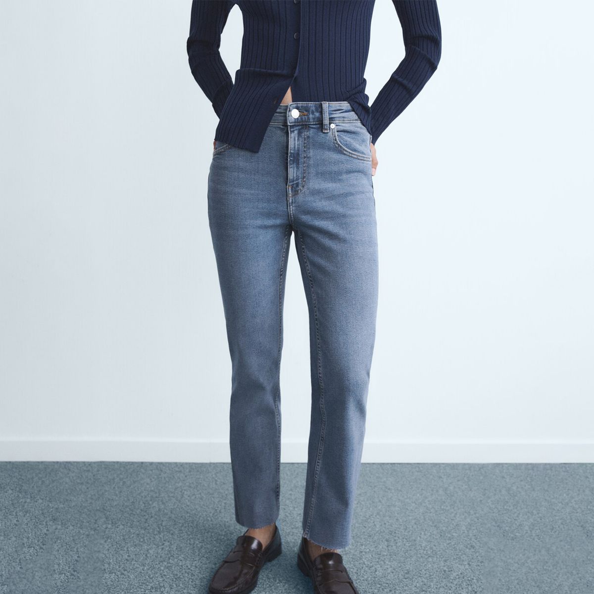 MANGO - Jean Flare Mujer Tiro medio de Algodón MANGO