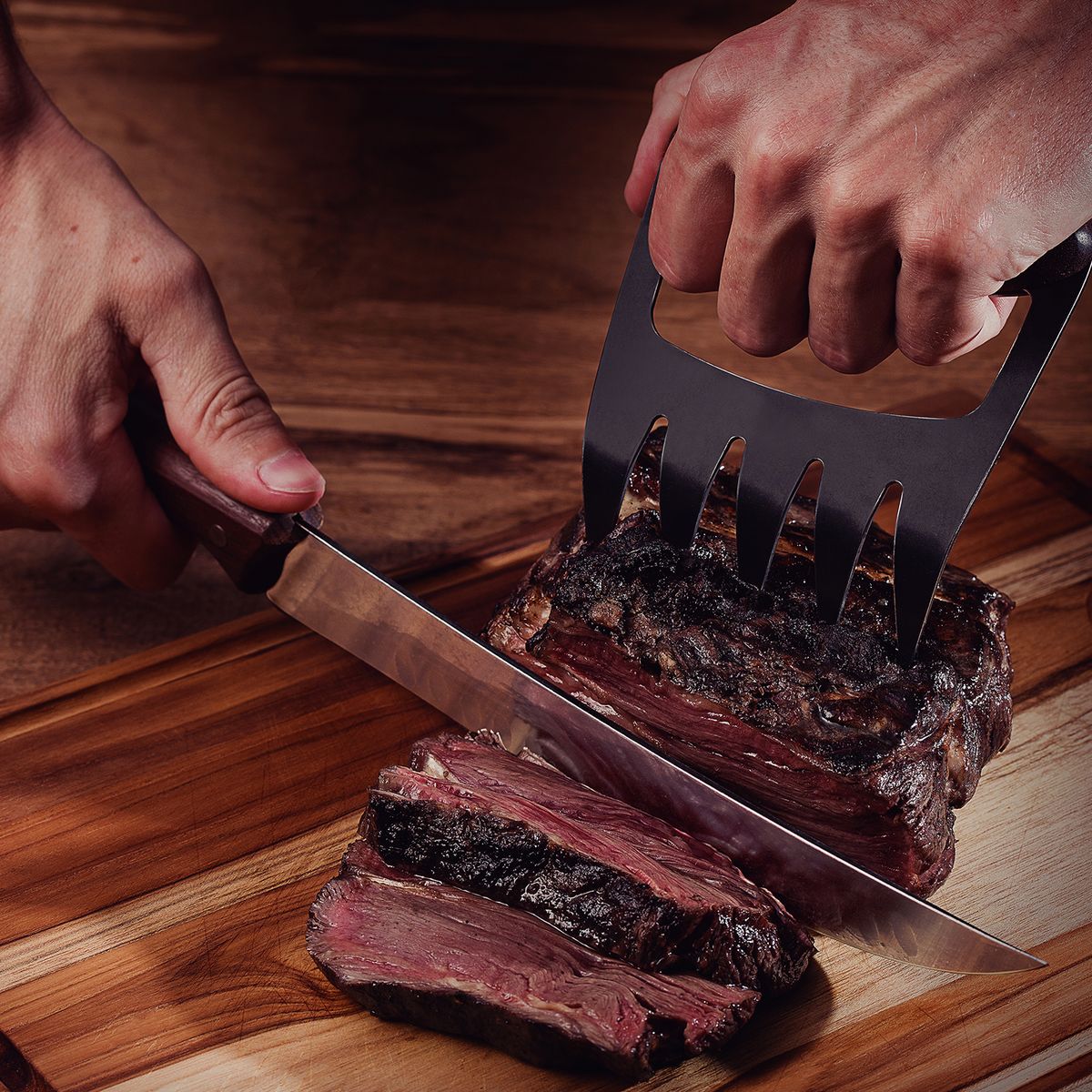 TRAMONTINA - Garra Multiuso Tramontina Churrasco Negra con Hoja de Acero Inoxidable Oscurecido y Mango de Madera.