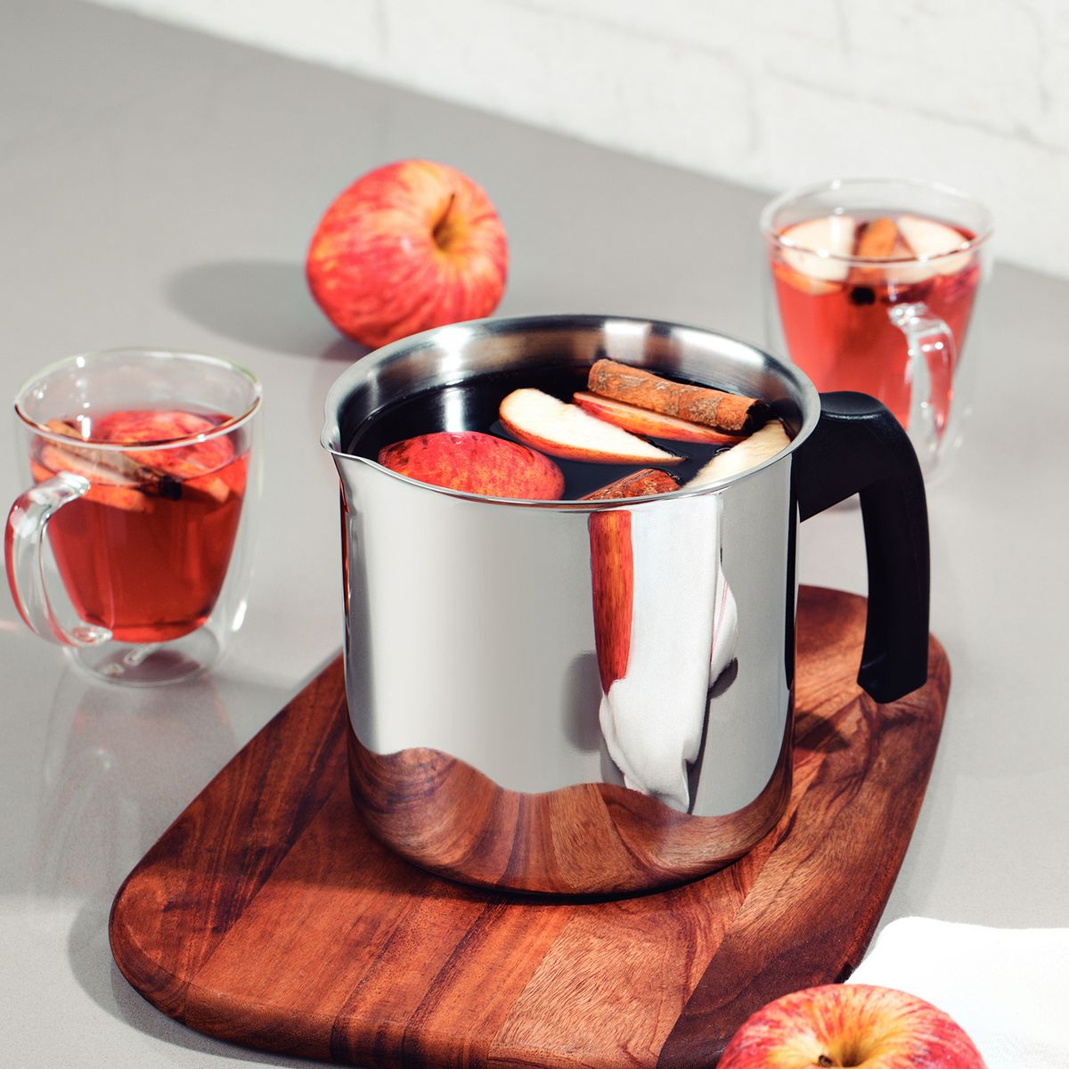 TRAMONTINA - Hervidor Tramontina Allegra de acero inoxidable con mango de baquelita, 14 cm y 2 L