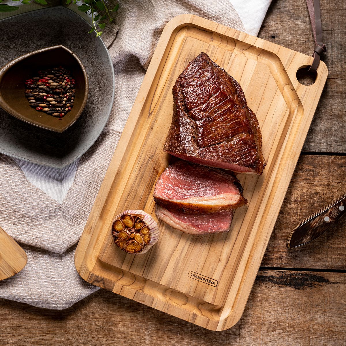 TRAMONTINA - Tabla para Asado Tramontina Rectangular en Madera Tropical con Acabado Natural 60x35,9 cm