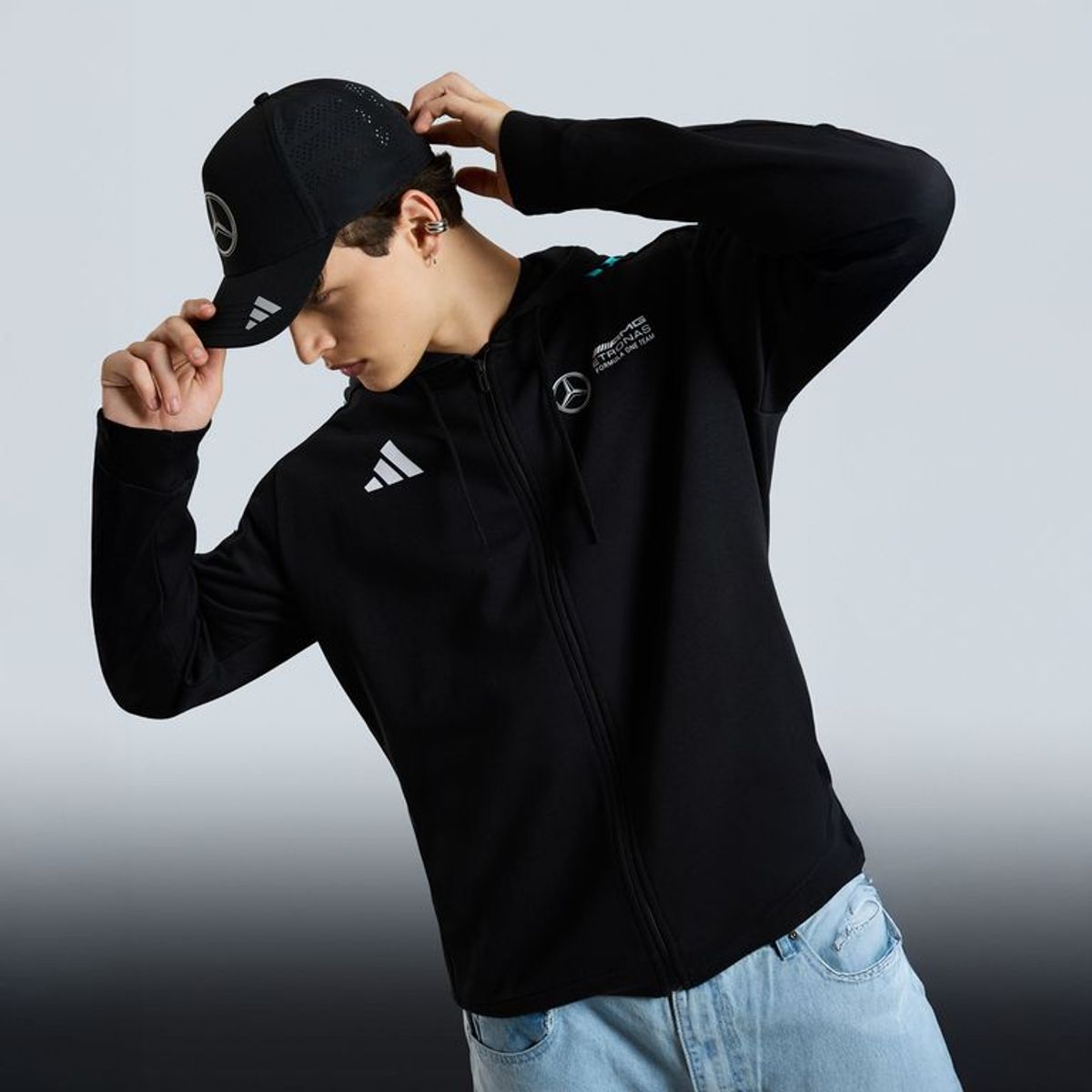 ADIDAS - Saco Deportivo F1 Mercedes Benz  Hombre Adidas