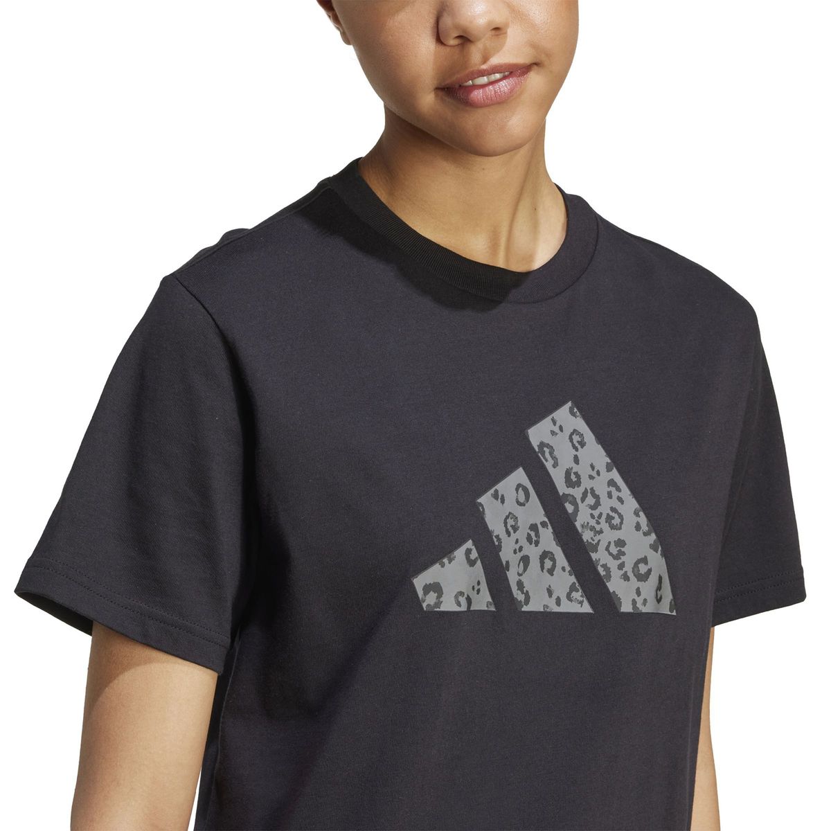ADIDAS - Camiseta deportiva Adidas Manga corta Lifestyle