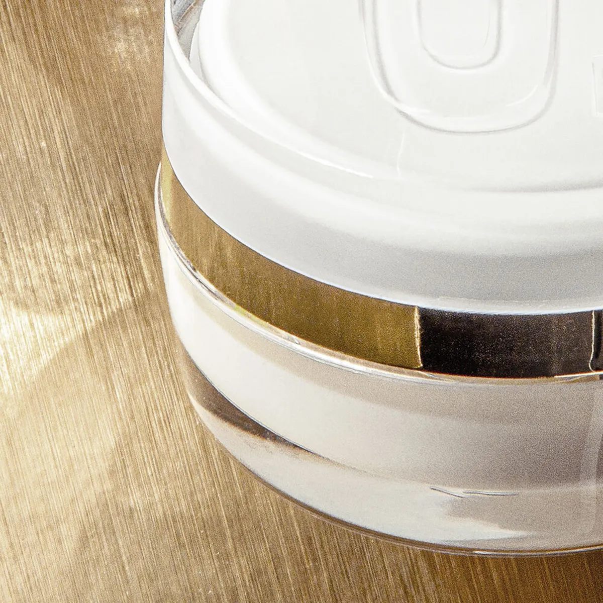 SISLEY PARIS - Tratamiento antiedad  Sisleÿa L'integral Crema Contorno de Ojos y Labios Sisley Paris Para Todo tipo de piel 15 ml