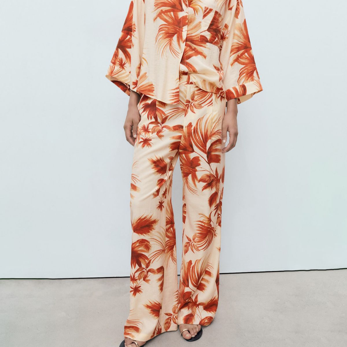 MANGO - Pantalón Recto Mujer Tiro medio con Estampado Mango