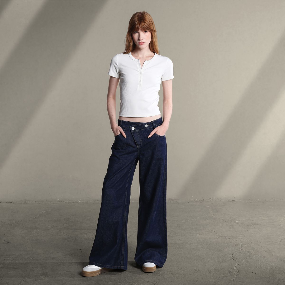 SYBILLA - Jean Super Wide leg Mujer Tiro bajo Pretina cruzada Sybilla 