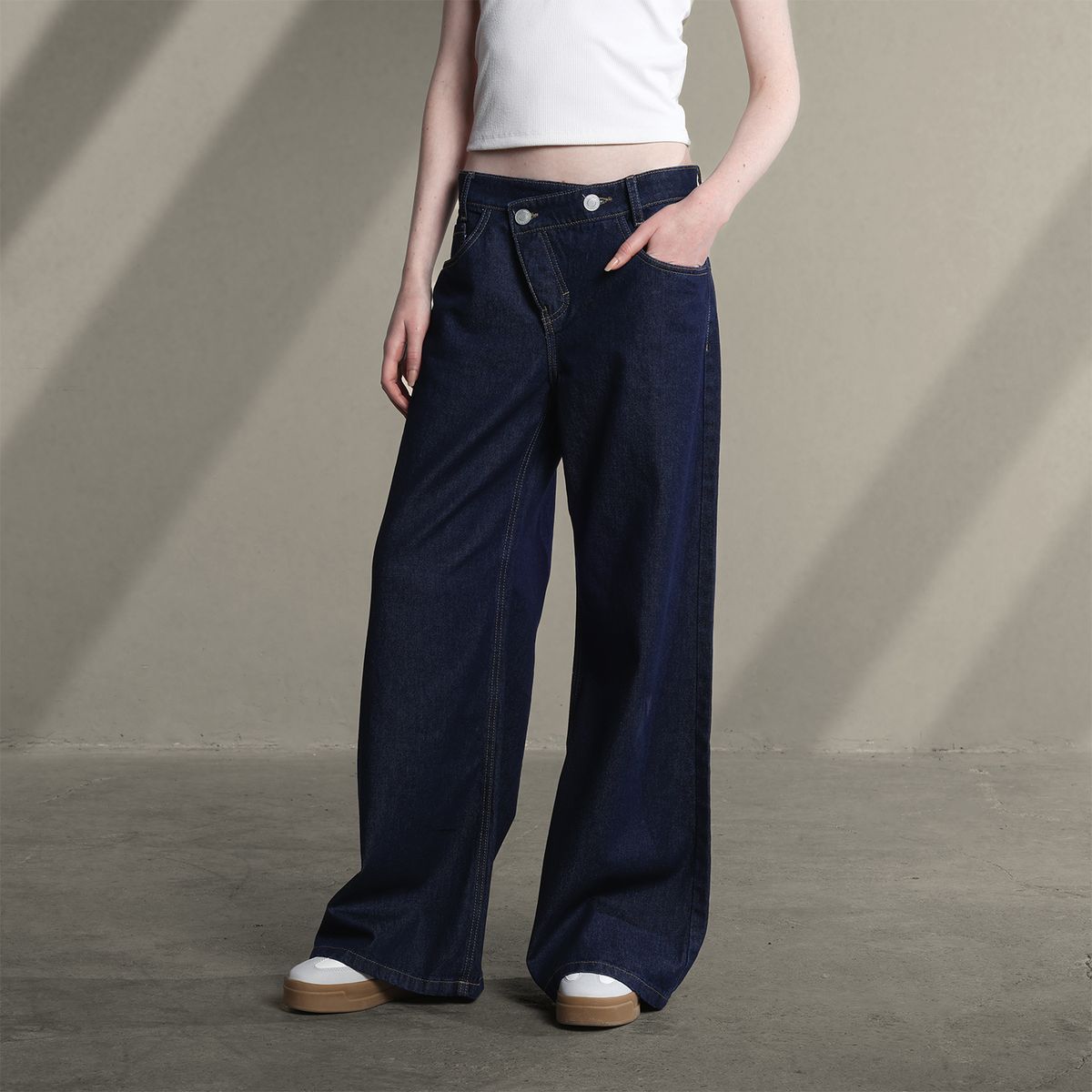 SYBILLA - Jean Super Wide leg Mujer Tiro bajo Pretina cruzada Sybilla 