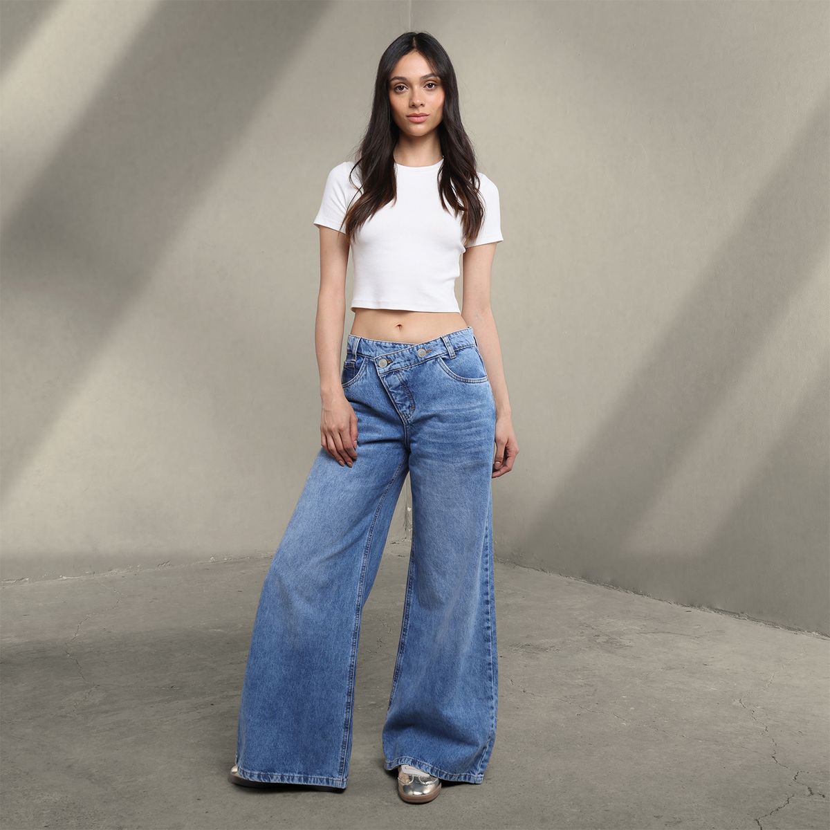 SYBILLA - Jean Super Wide leg Mujer Tiro bajo Pretina cruzada Sybilla 