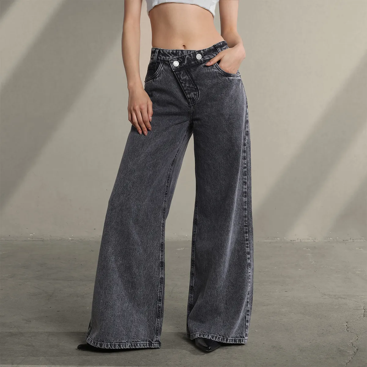 SYBILLA - Jean Super Wide leg Mujer Tiro bajo Pretina cruzada Sybilla 