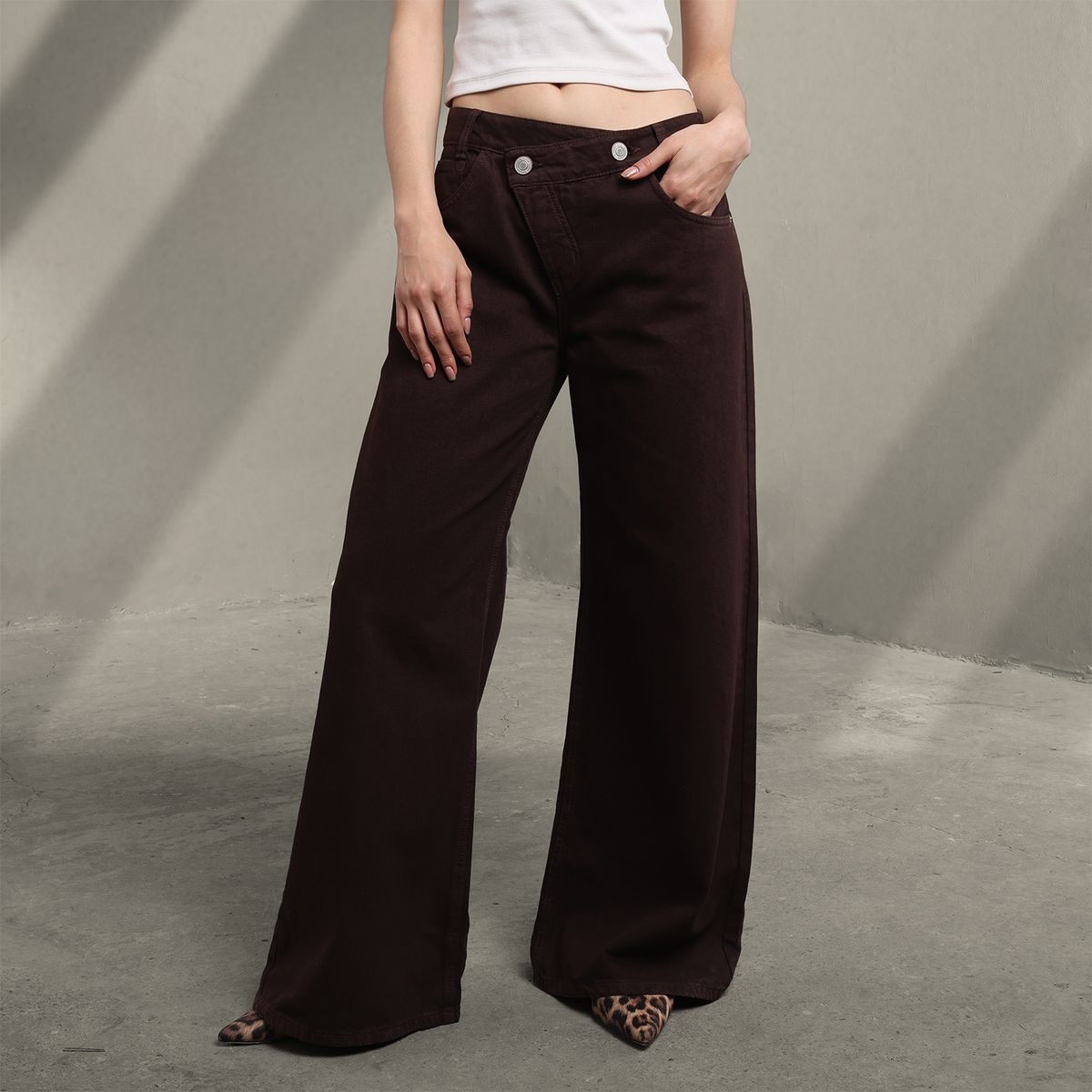 SYBILLA - Jean Wide leg Mujer Tiro bajo Pretina cruzada Sybilla 