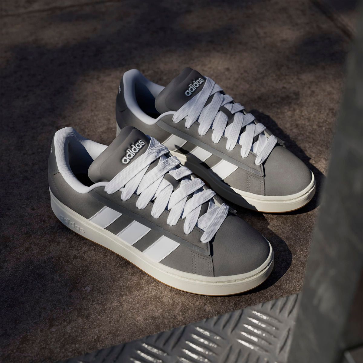 ADIDAS ORIGINALS - Tenis Adidas Moda Grand Court Alpha 00s Hombre 