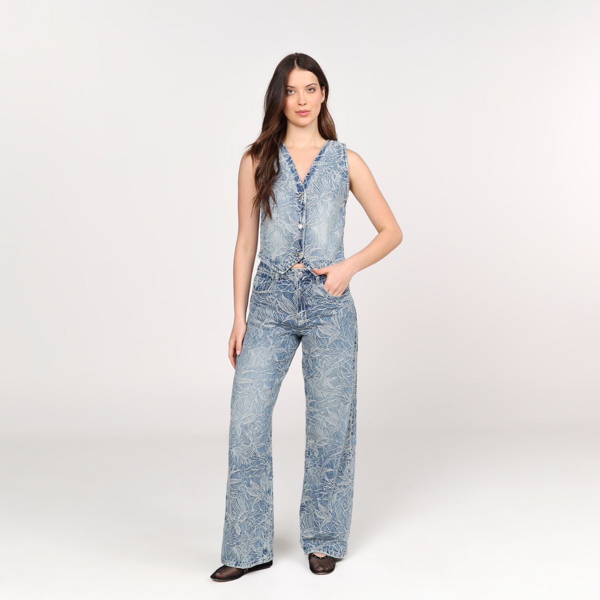 BASEMENT - Jean Recto Mujer Tiro alto Basement