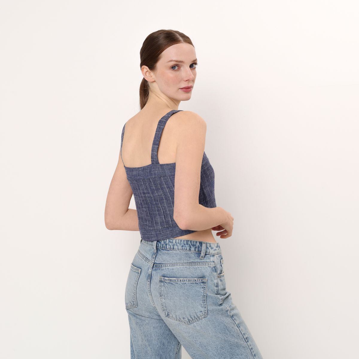 BASEMENT - Top esqueleto Mujer Sin mangas Basement