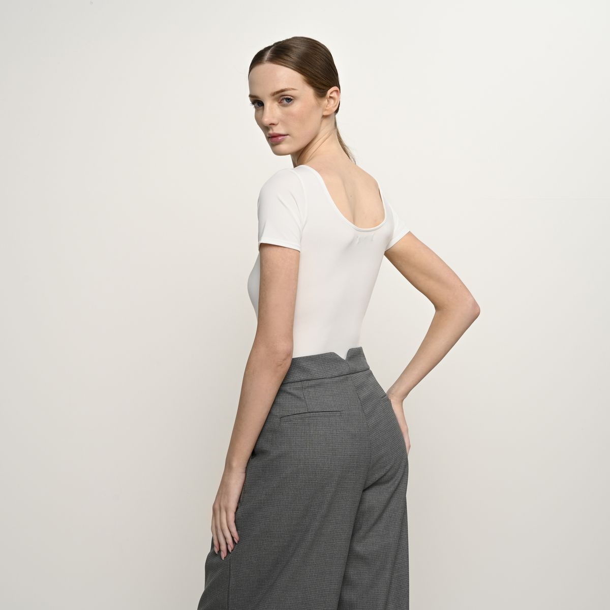 BASEMENT - Body Mujer Manga corta Basement