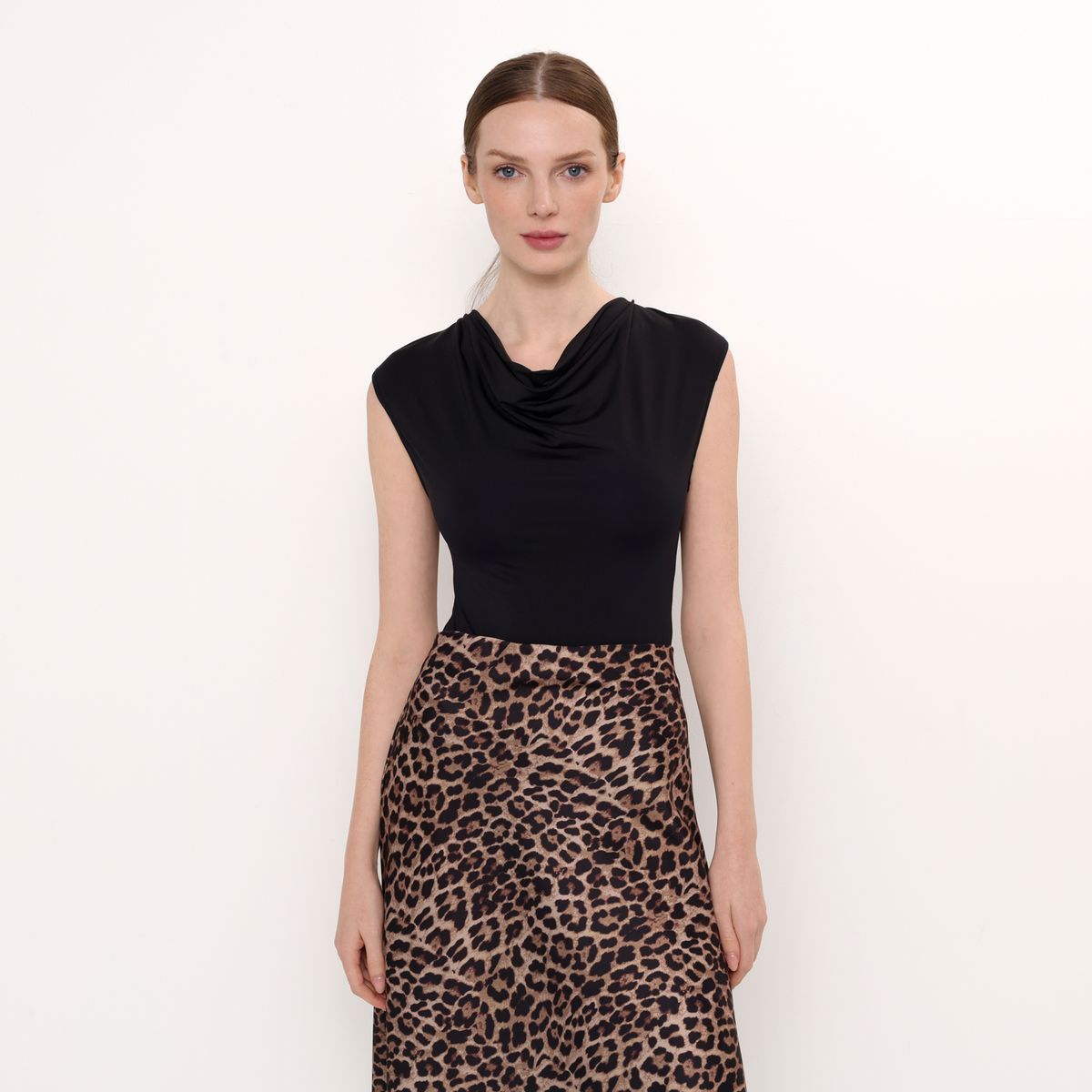 BASEMENT - Body Mujer Sin mangas Basement