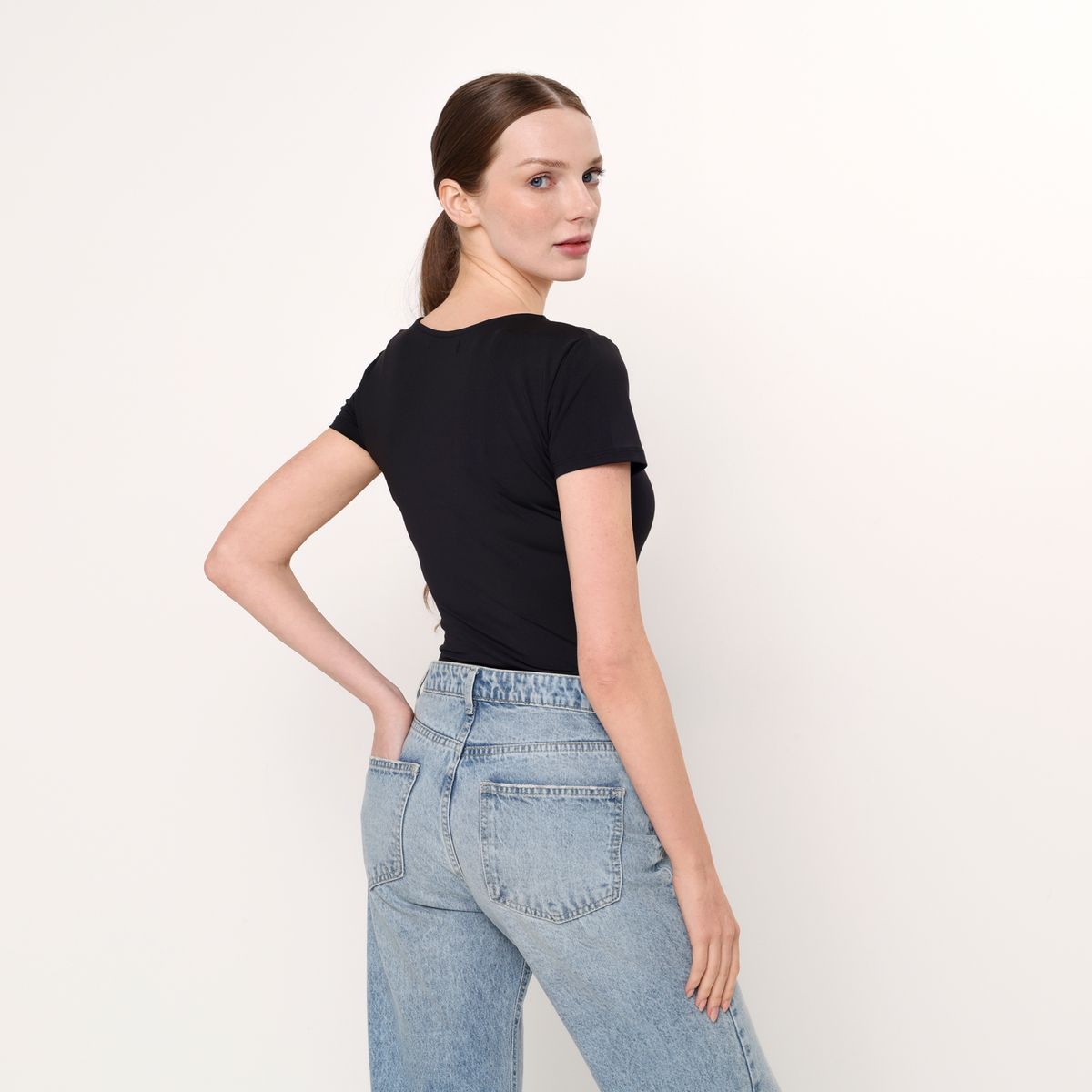 BASEMENT - Body Mujer Manga corta Basement