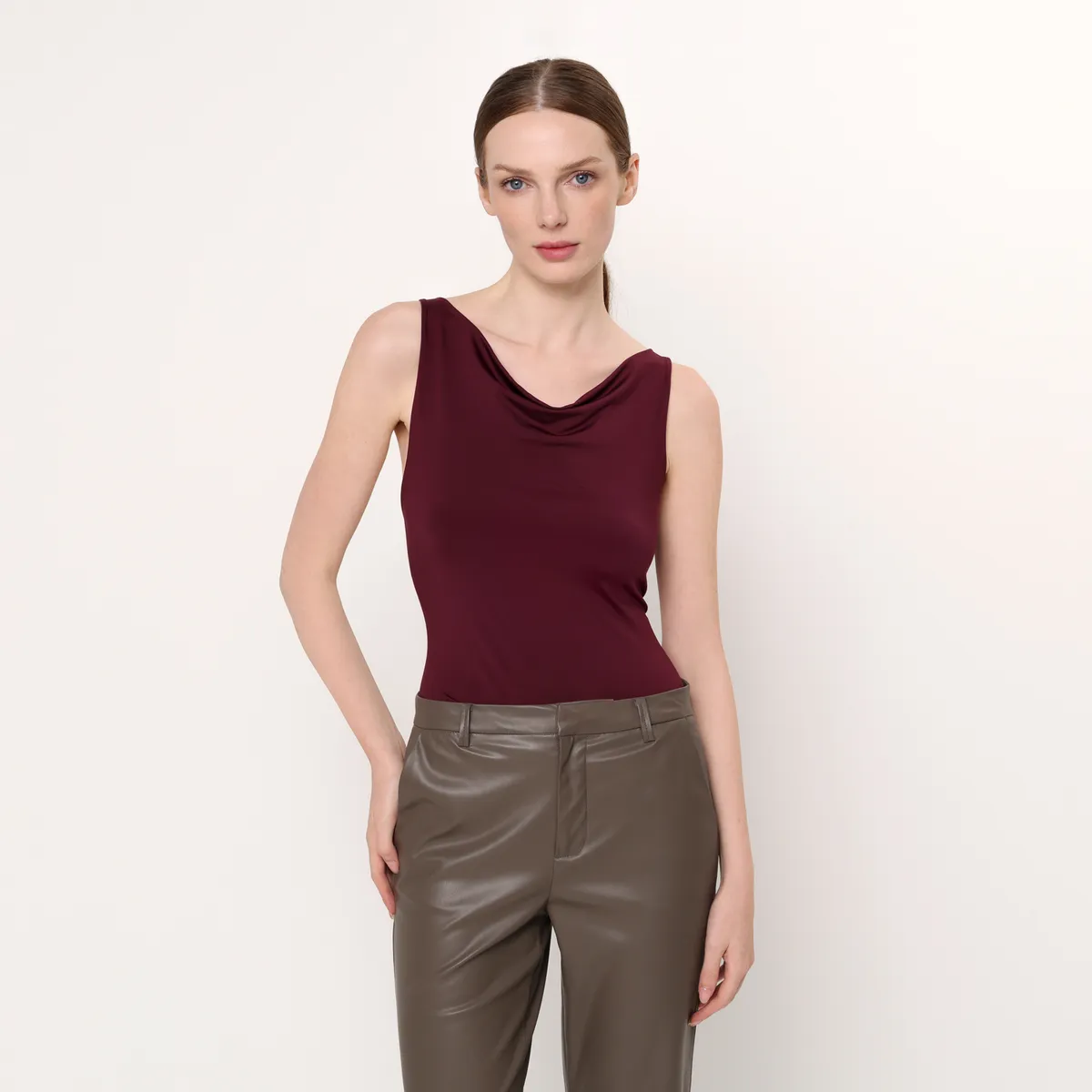 BASEMENT - Body Mujer Sin mangas Basement 