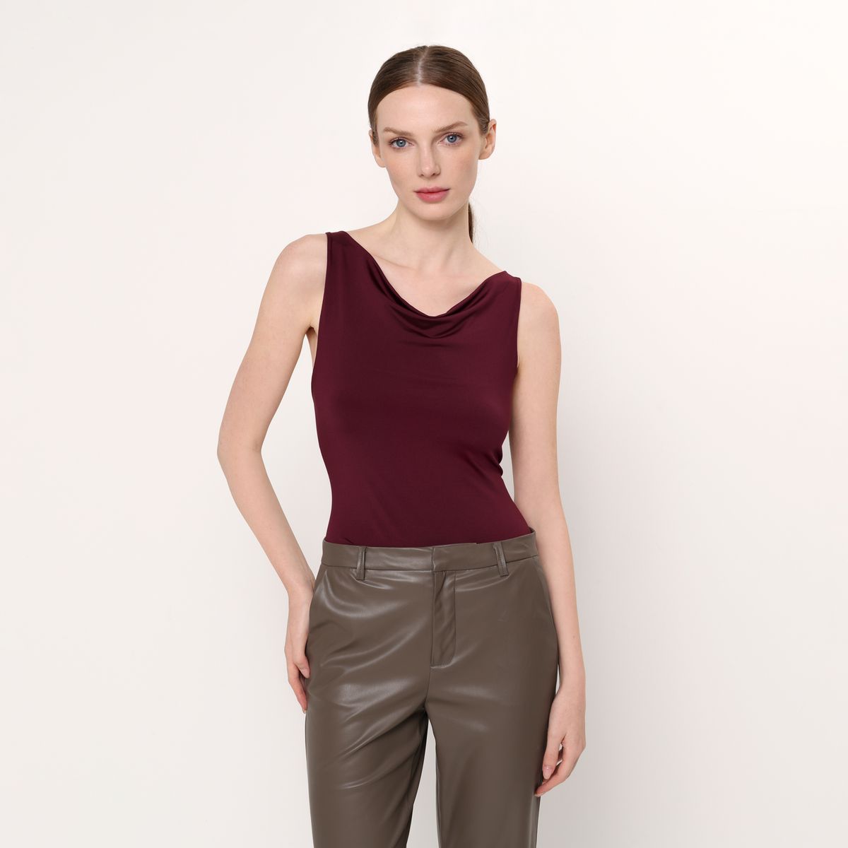 BASEMENT - Body Mujer Sin mangas Basement 