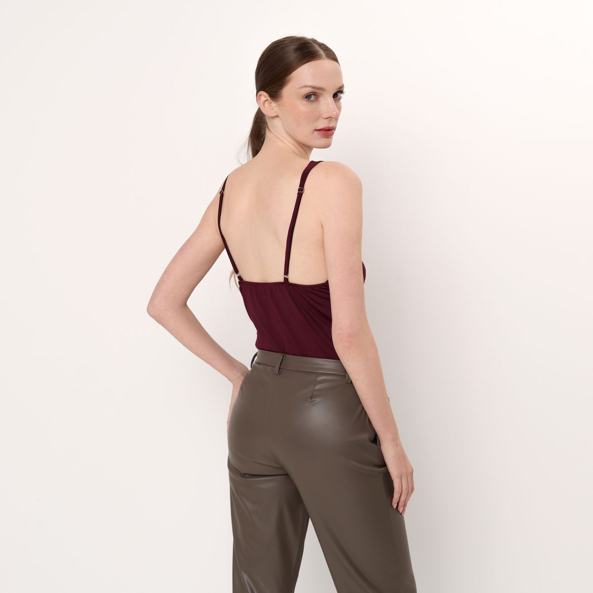 BASEMENT - Body Mujer Sin mangas Basement 