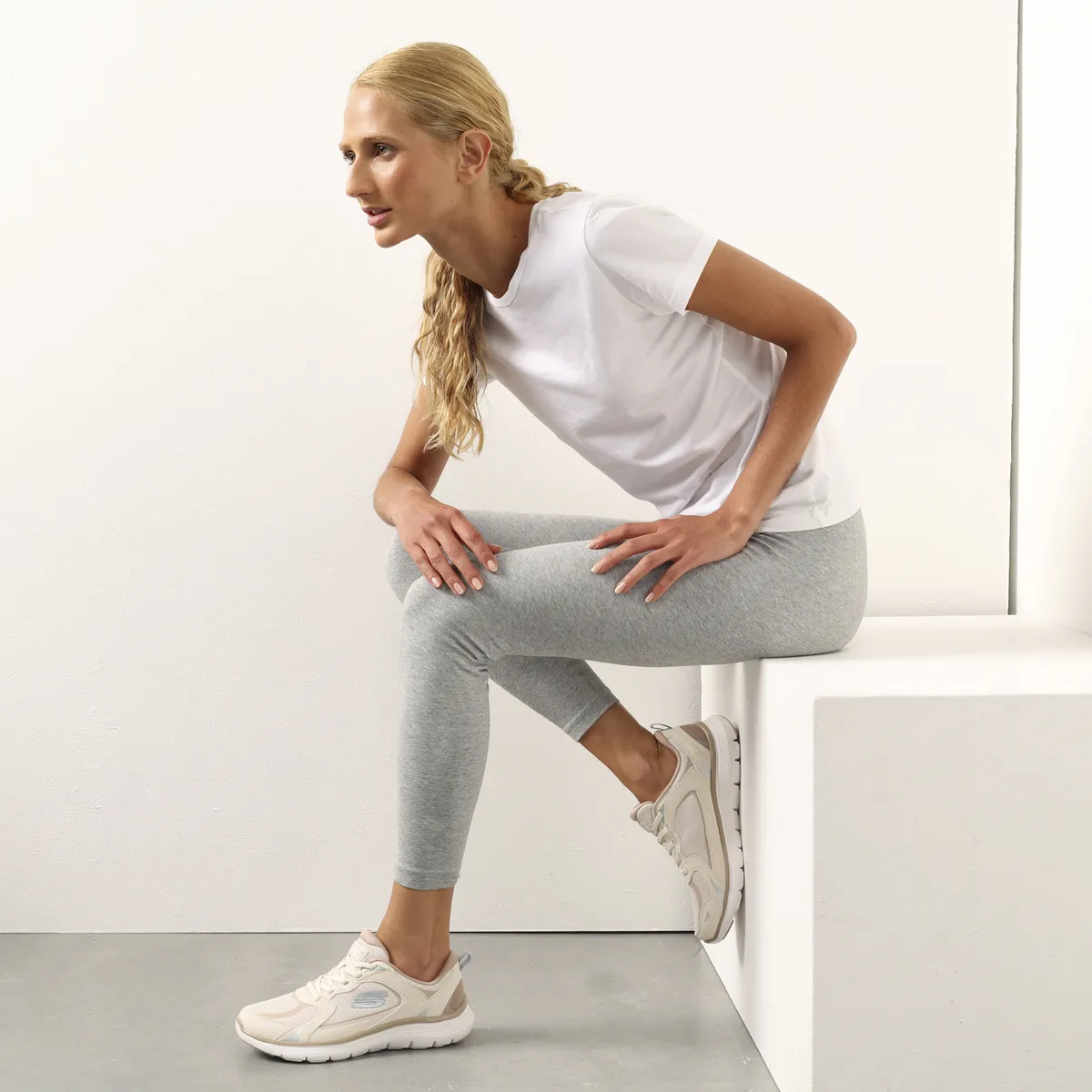 SKECHERS - Tenis Skechers Moda Flex appeal 5.0 Easy Retro Rush Mujer