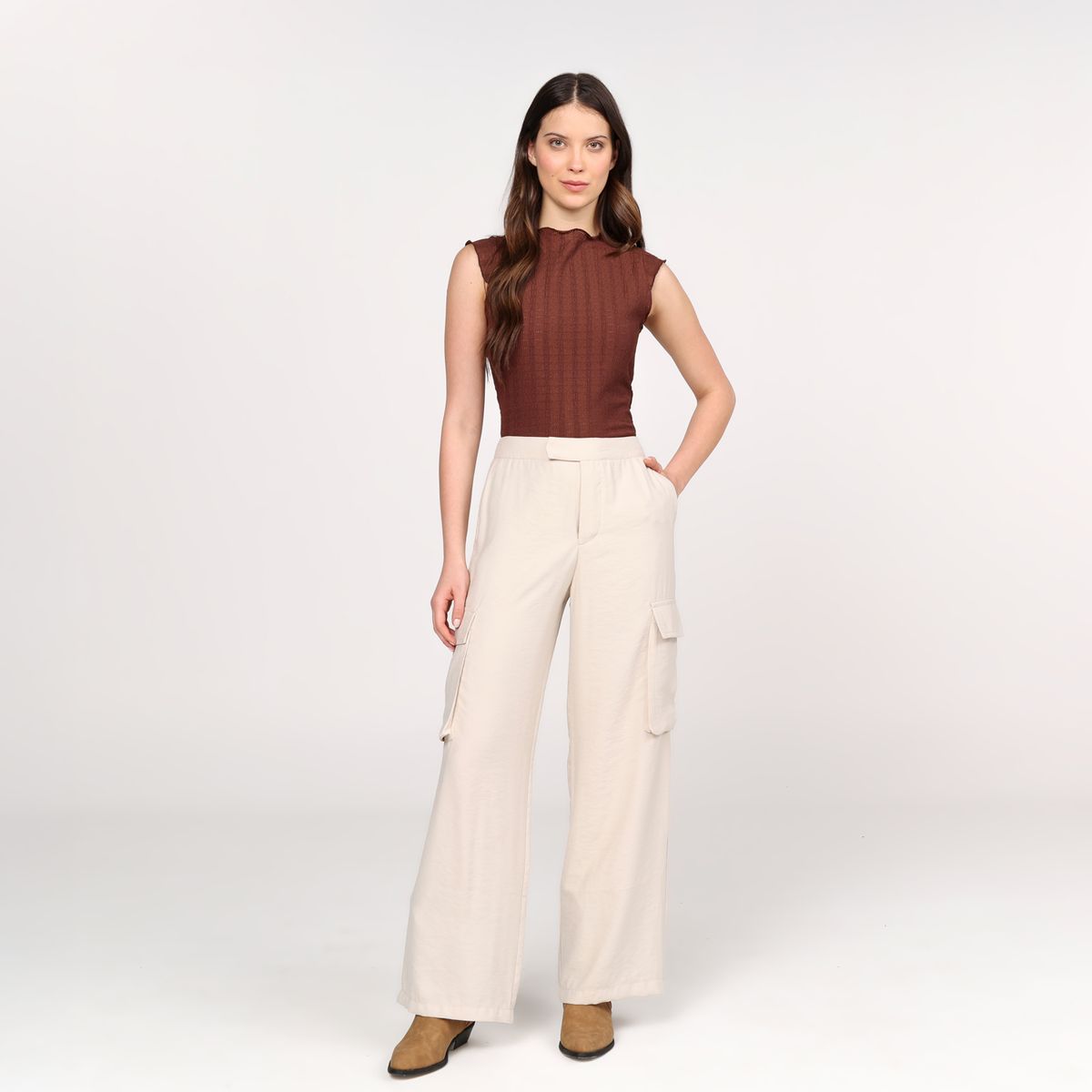 BASEMENT - Pantalon Recto Mujer Tiro alto Basement 