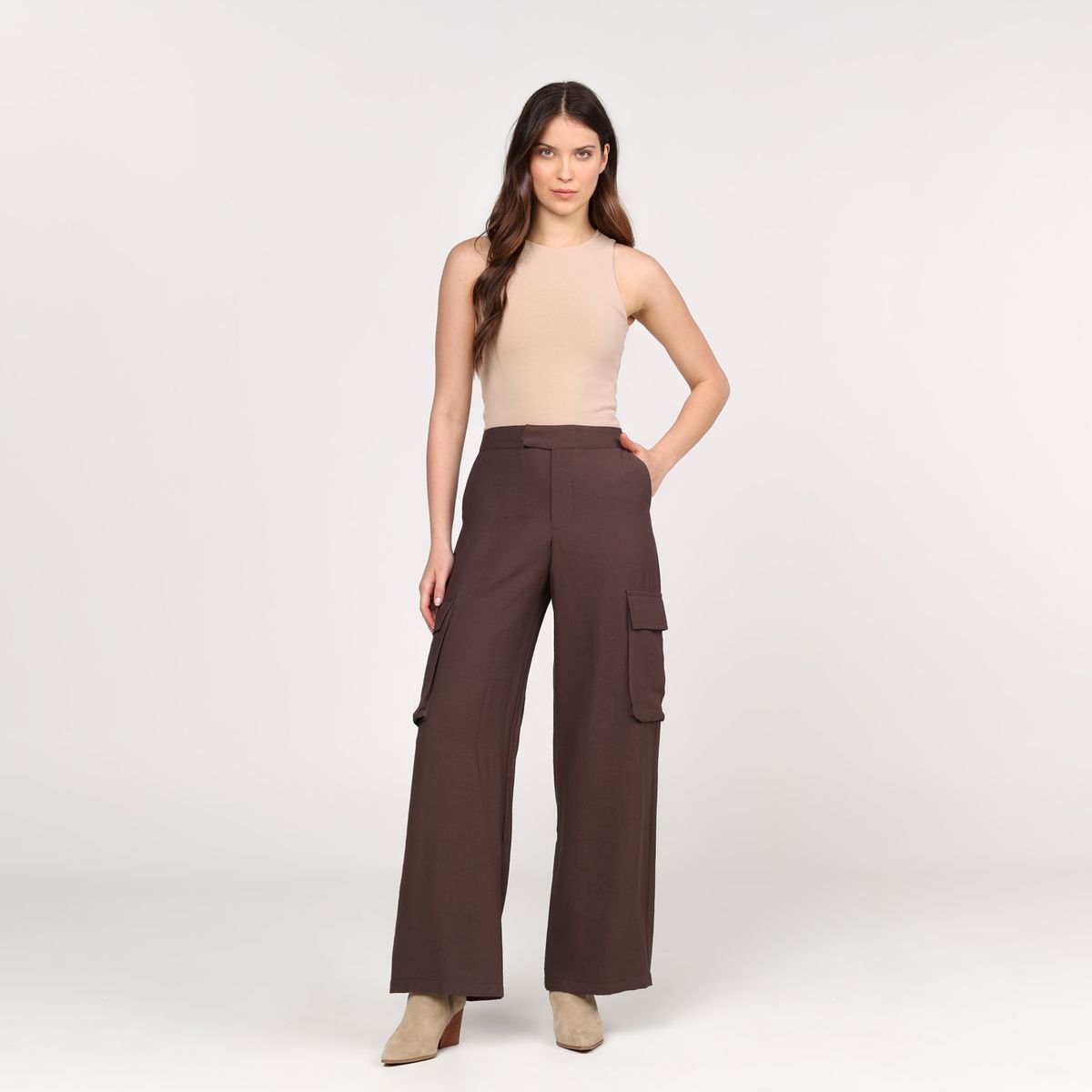 BASEMENT - Pantalon Recto Mujer Tiro alto Basement 