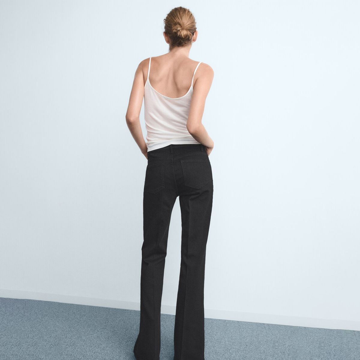 MANGO - Jean Flare Mujer Tiro alto Mango