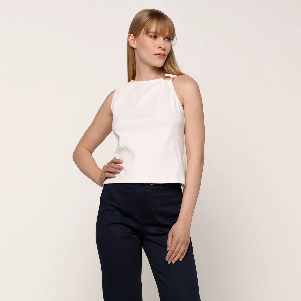 BASEMENT - Camiseta Mujer Sin mangas Basement