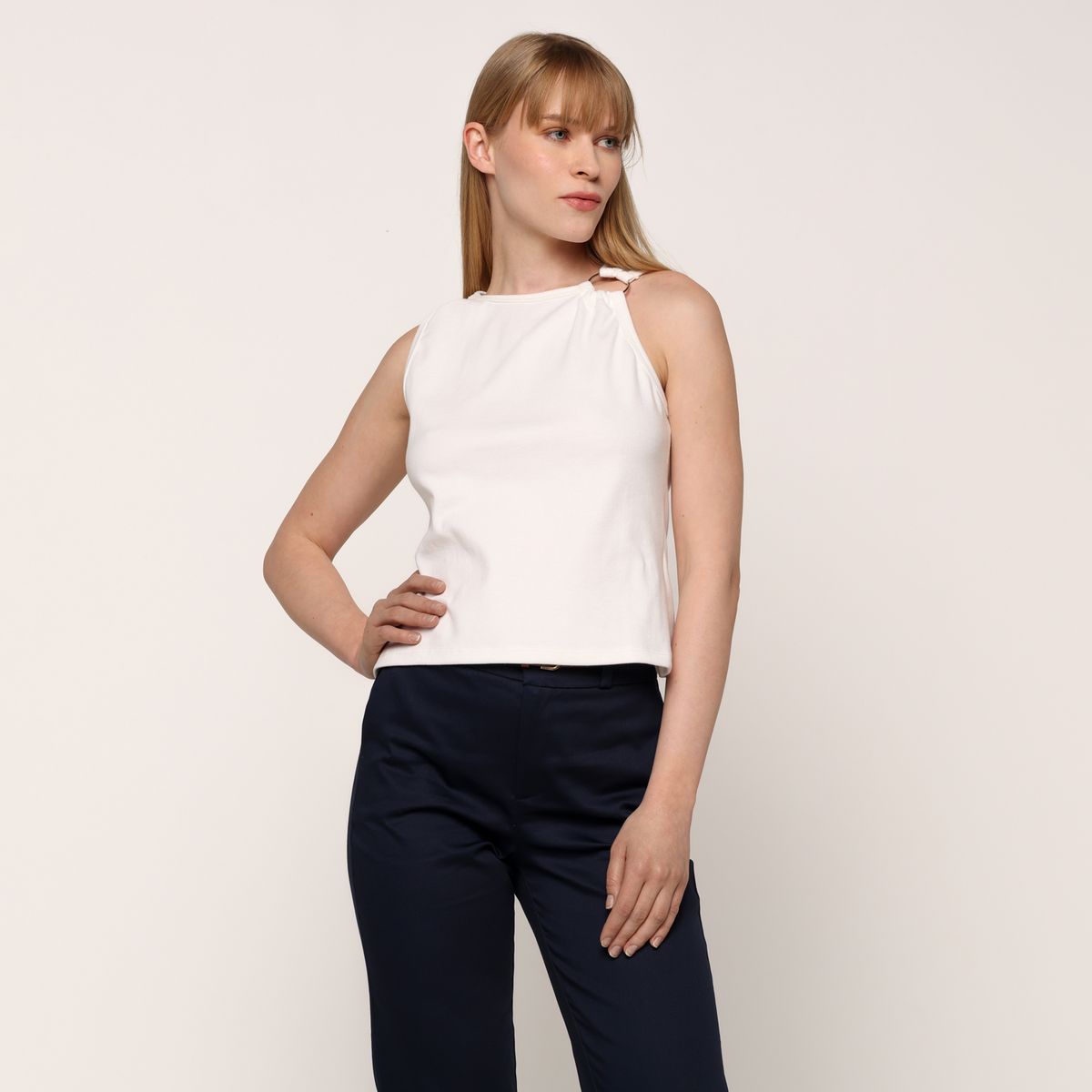 BASEMENT - Camiseta Mujer Sin mangas Basement