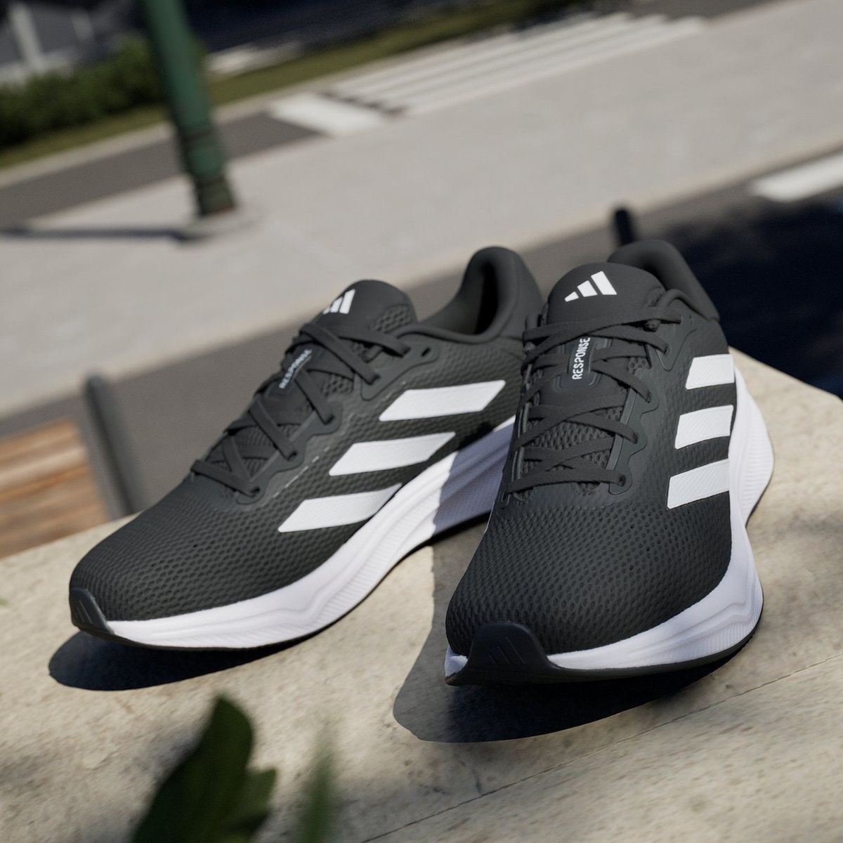 ADIDAS - Tenis Adidas para Hombre Running Response color Negro