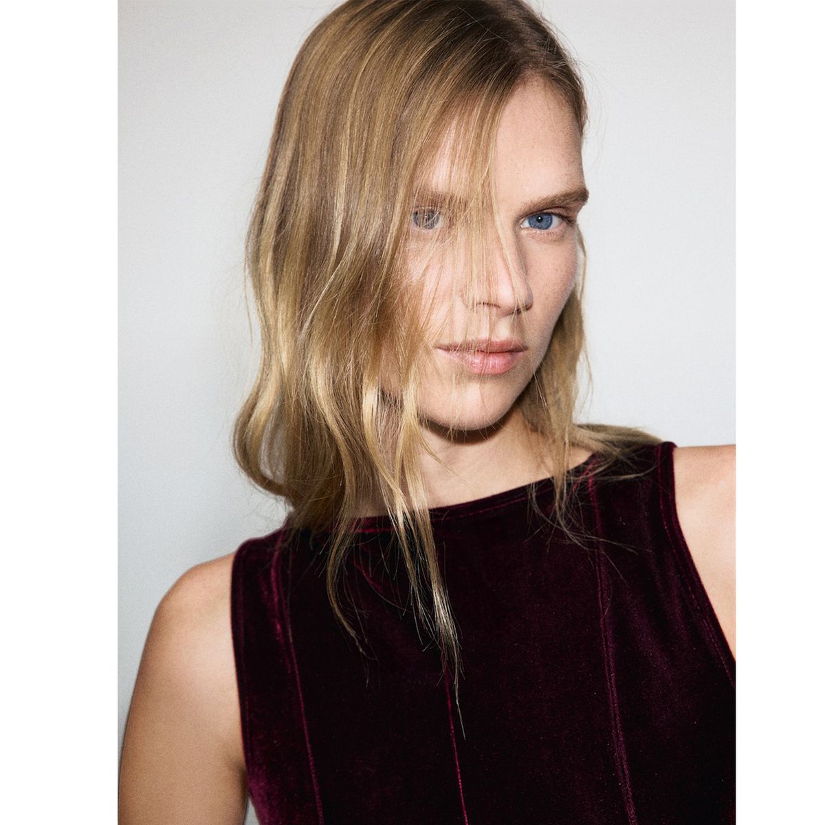 MANGO - Vestido Mujer Corto Casual de Terciopelo Mango