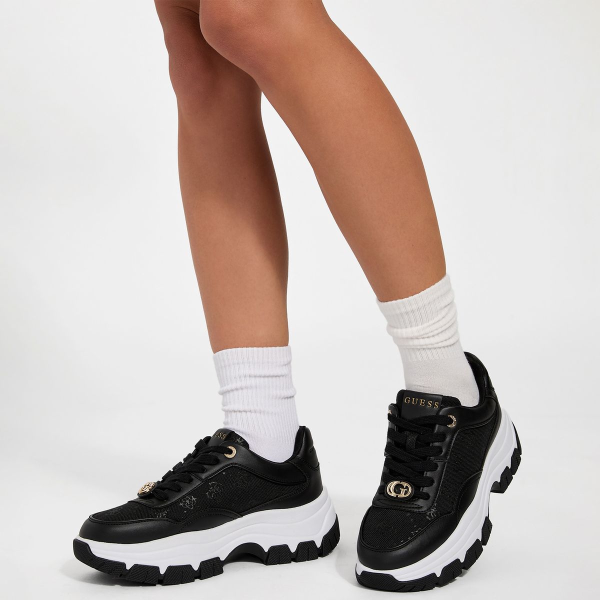 GUESS - Tenis Guess Moda Berrett Mujer Negros