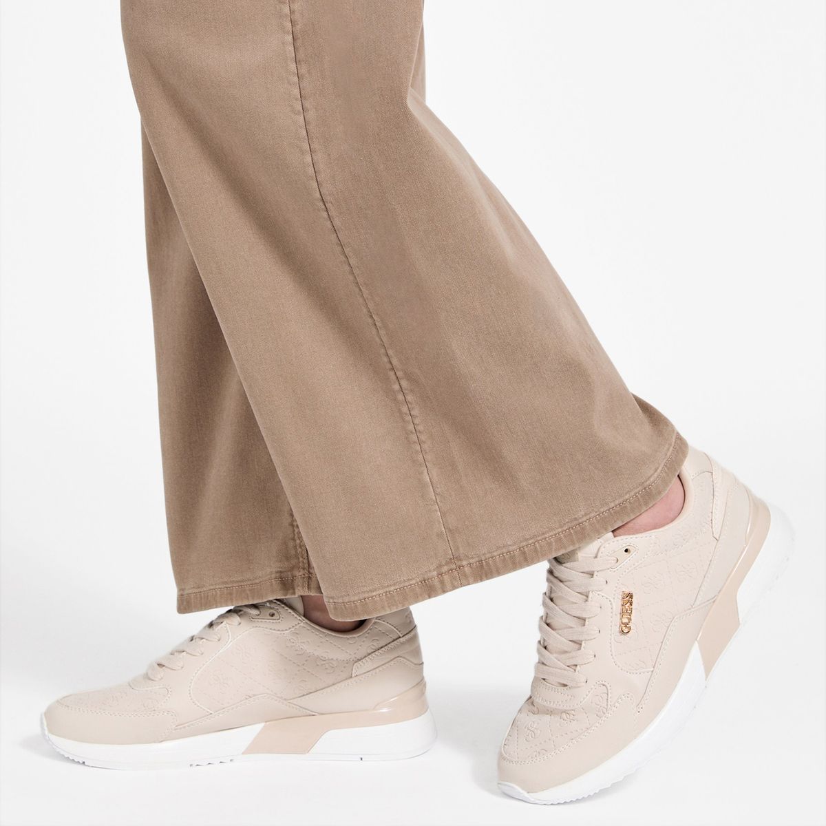 GUESS - Tenis Guess Moda Moxea Mujer