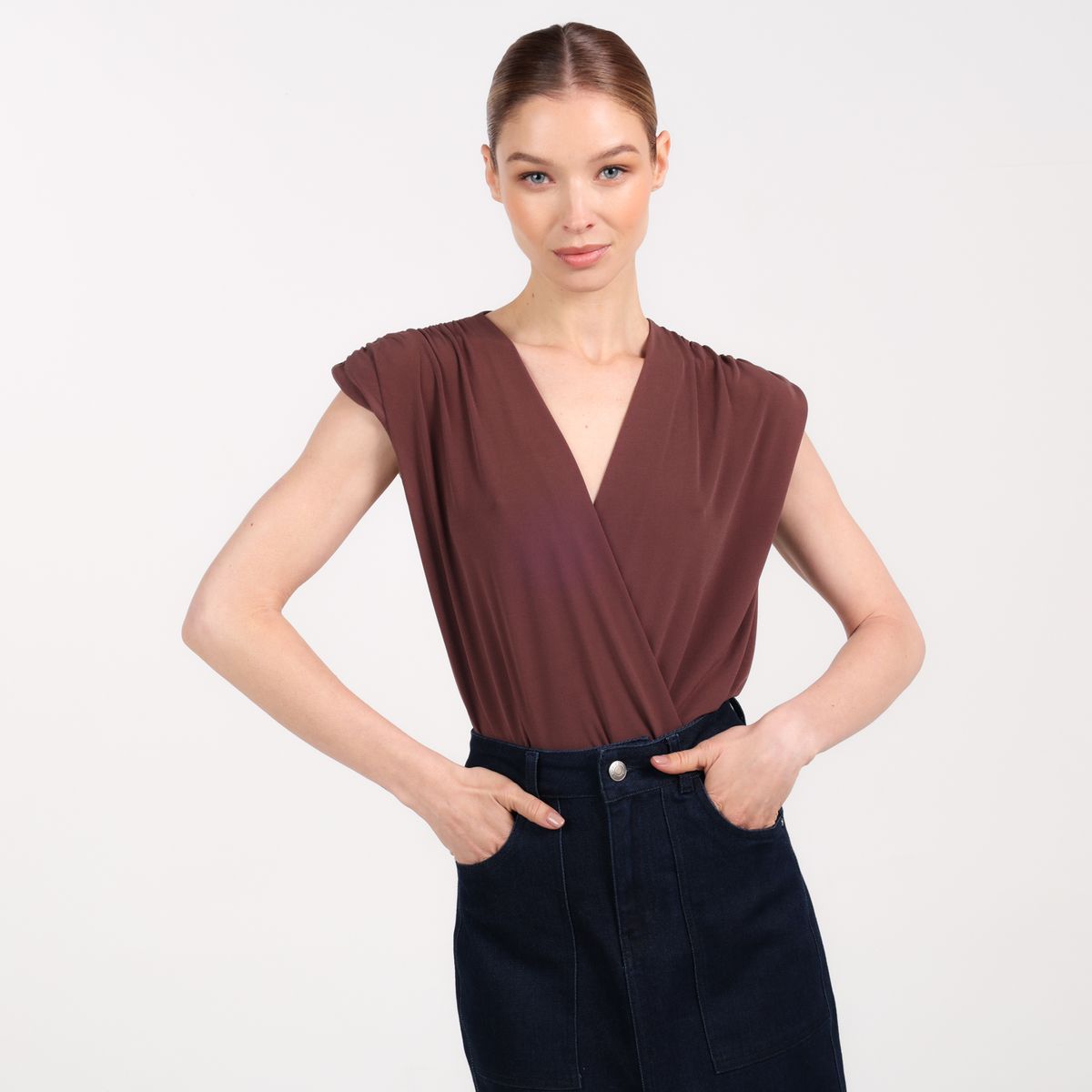 BASEMENT - Body Mujer Sin mangas Basement