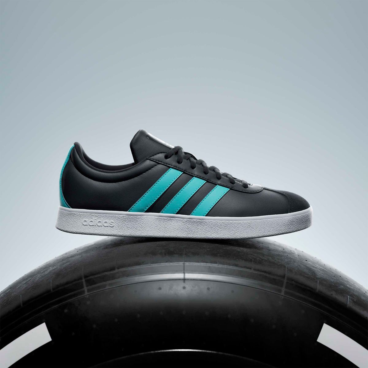 ADIDAS - Tenis Hombre Adidas Moda VL Court Mercedes Amg Petronas F1