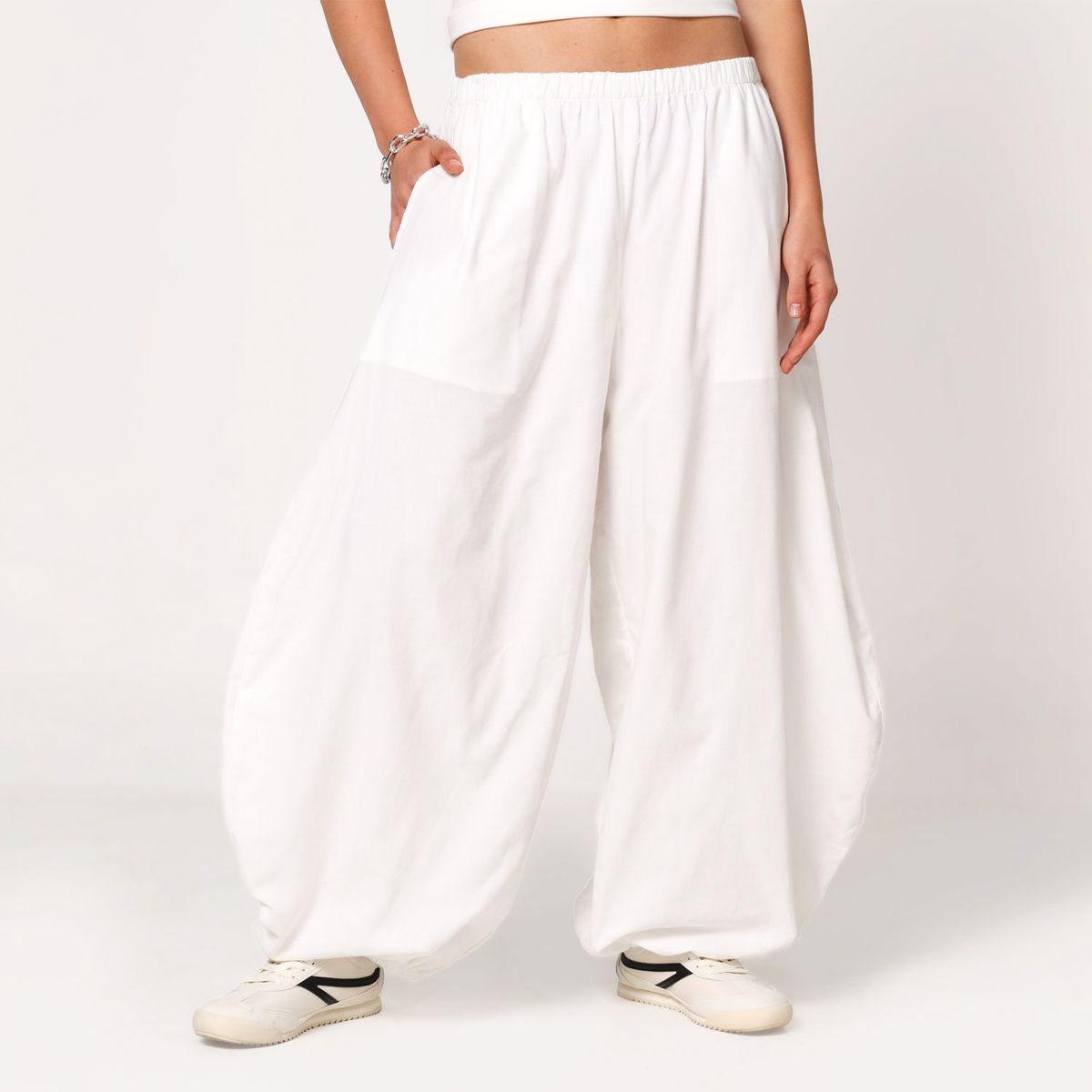 ARIA VEGA X FALABELLA - Pantalón Balloon Mujer Tiro medio Aria Vega X Falabella  