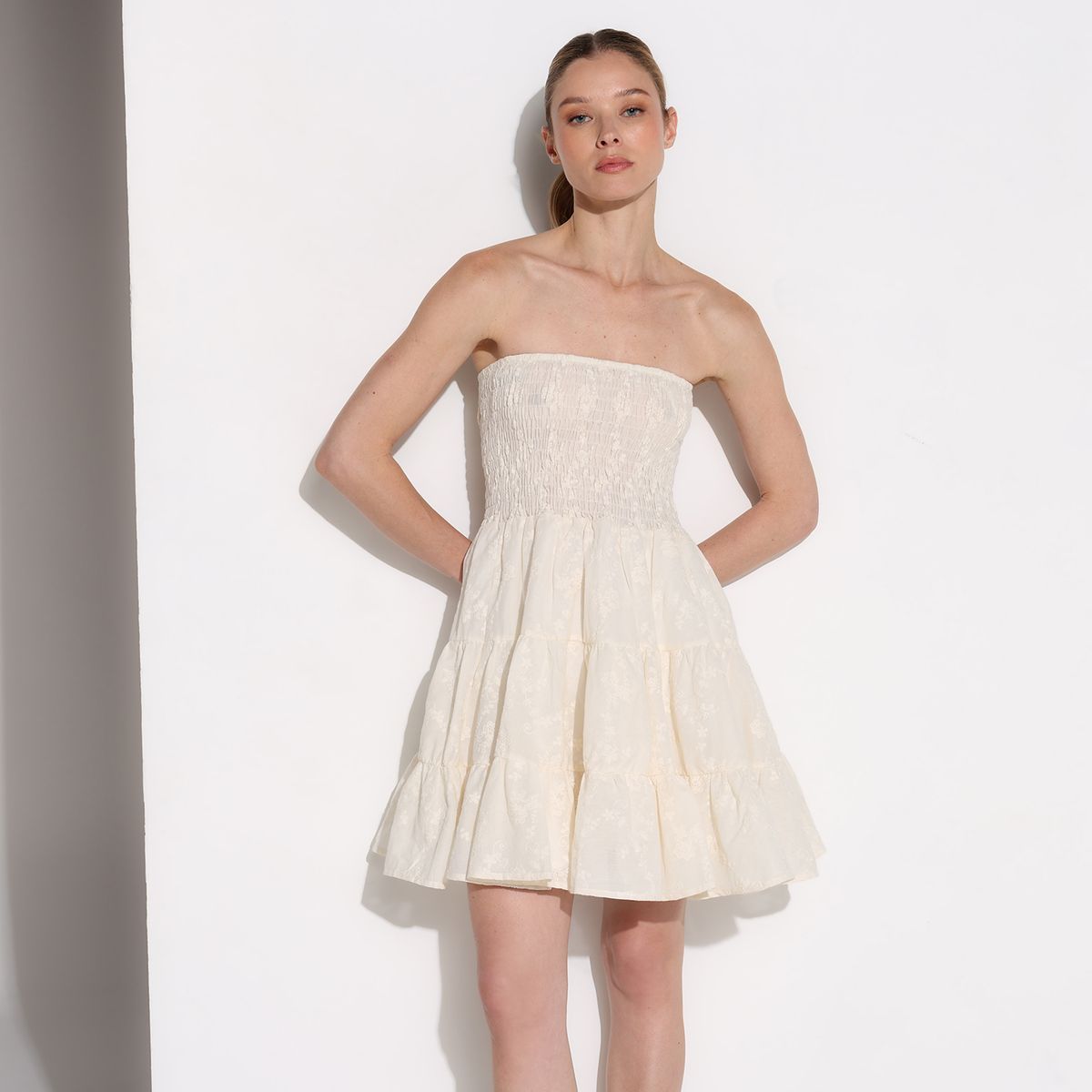 BASEMENT - Vestido Mujer Corto Casual con Ojalillo de Algodón Basement