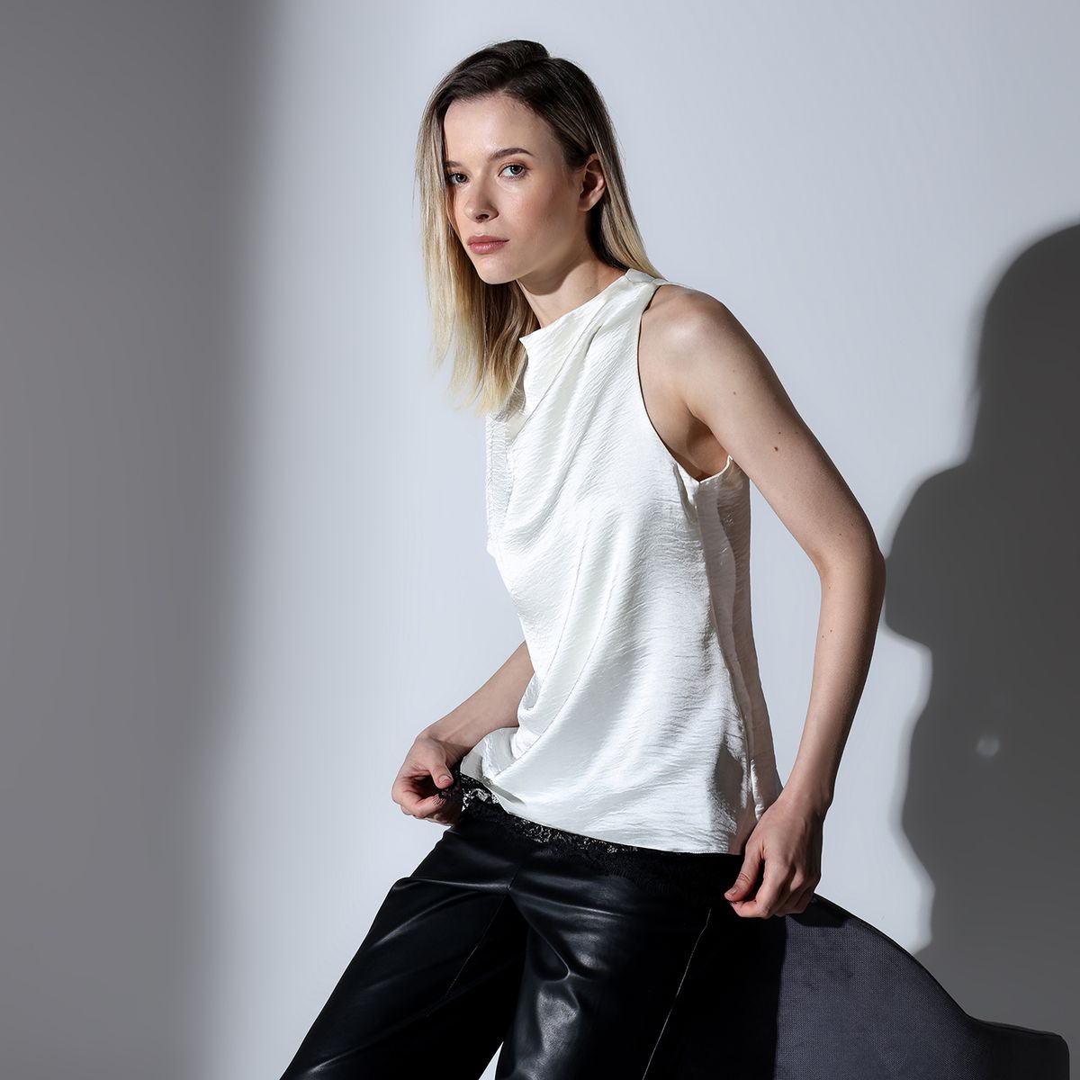BASEMENT - Blusa Mujer Sin mangas Basement
