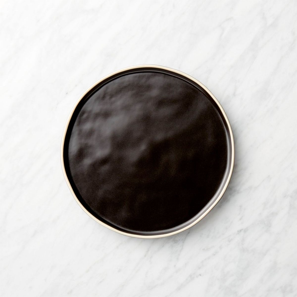 CRATE & BARREL - Plato de Ensalada Sloan en Gres Negro 21 cm