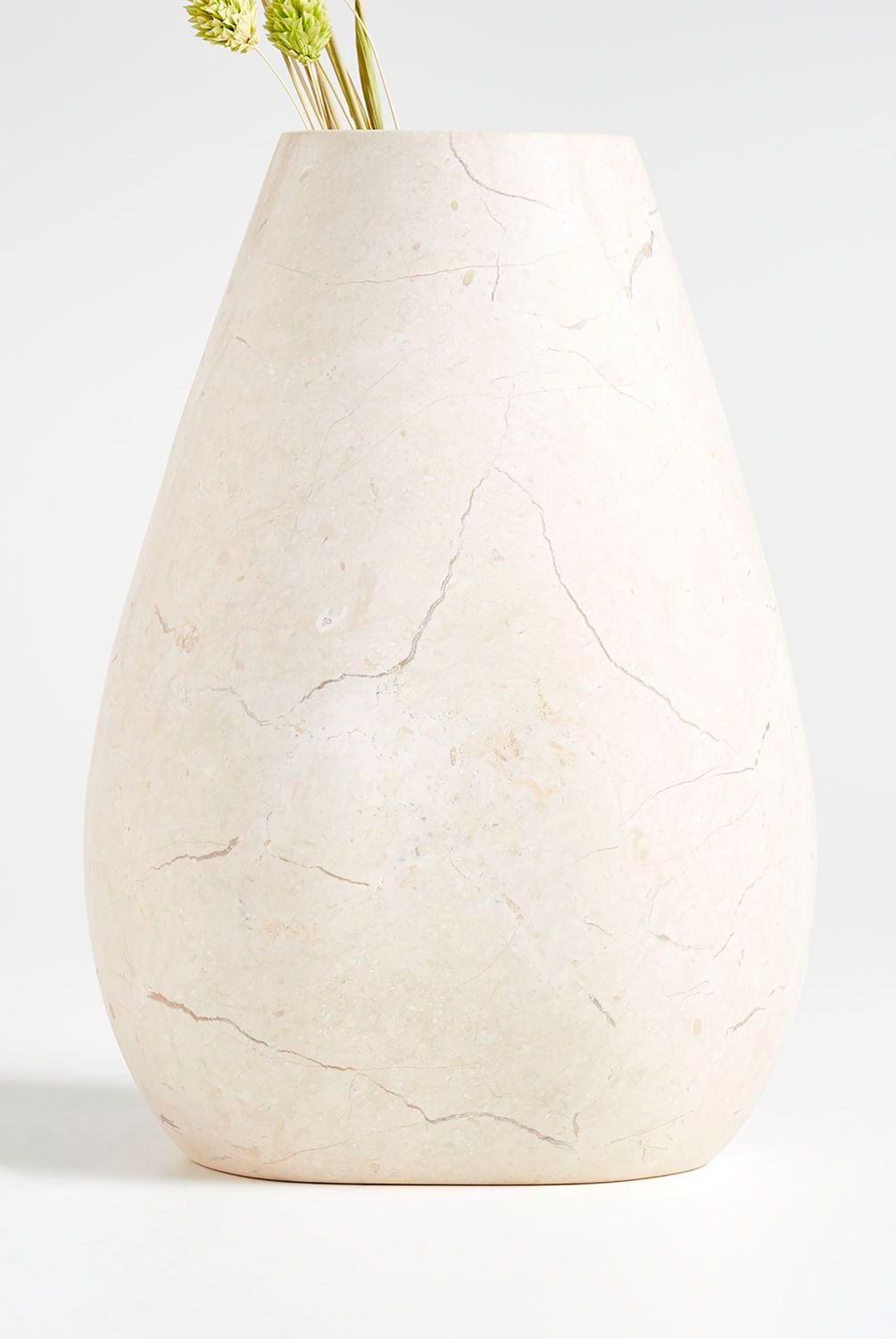CRATE & BARREL - Jarrón Lilloo en Mármol 23 x 16 cm