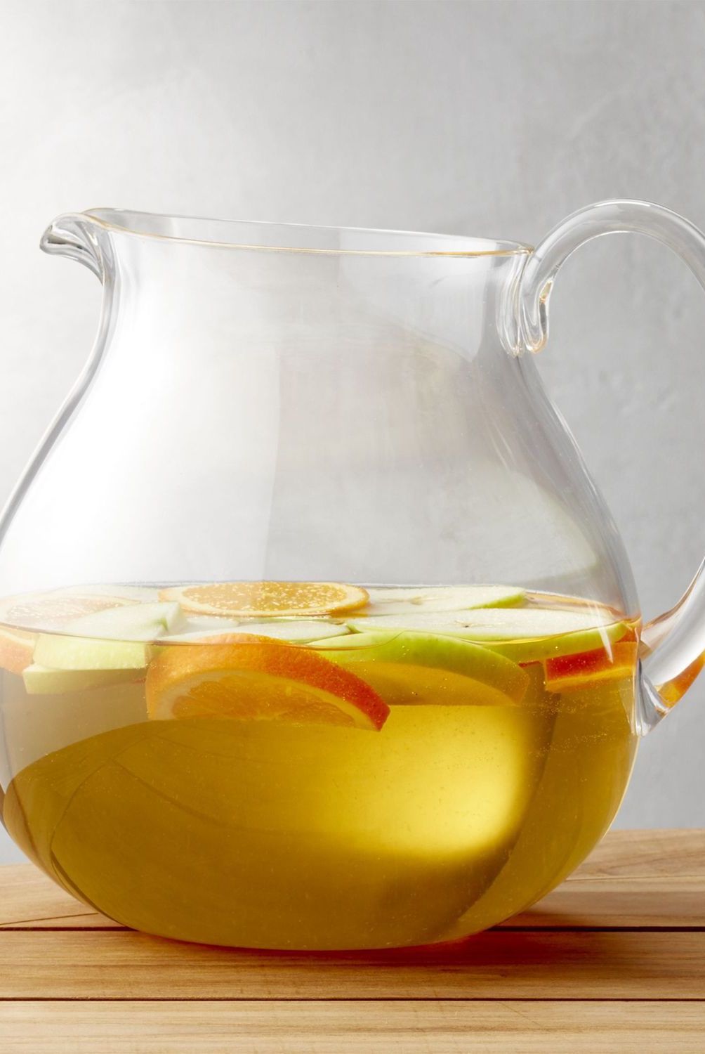 CRATE & BARREL - Jarra Sora de Acrílico  140 oz