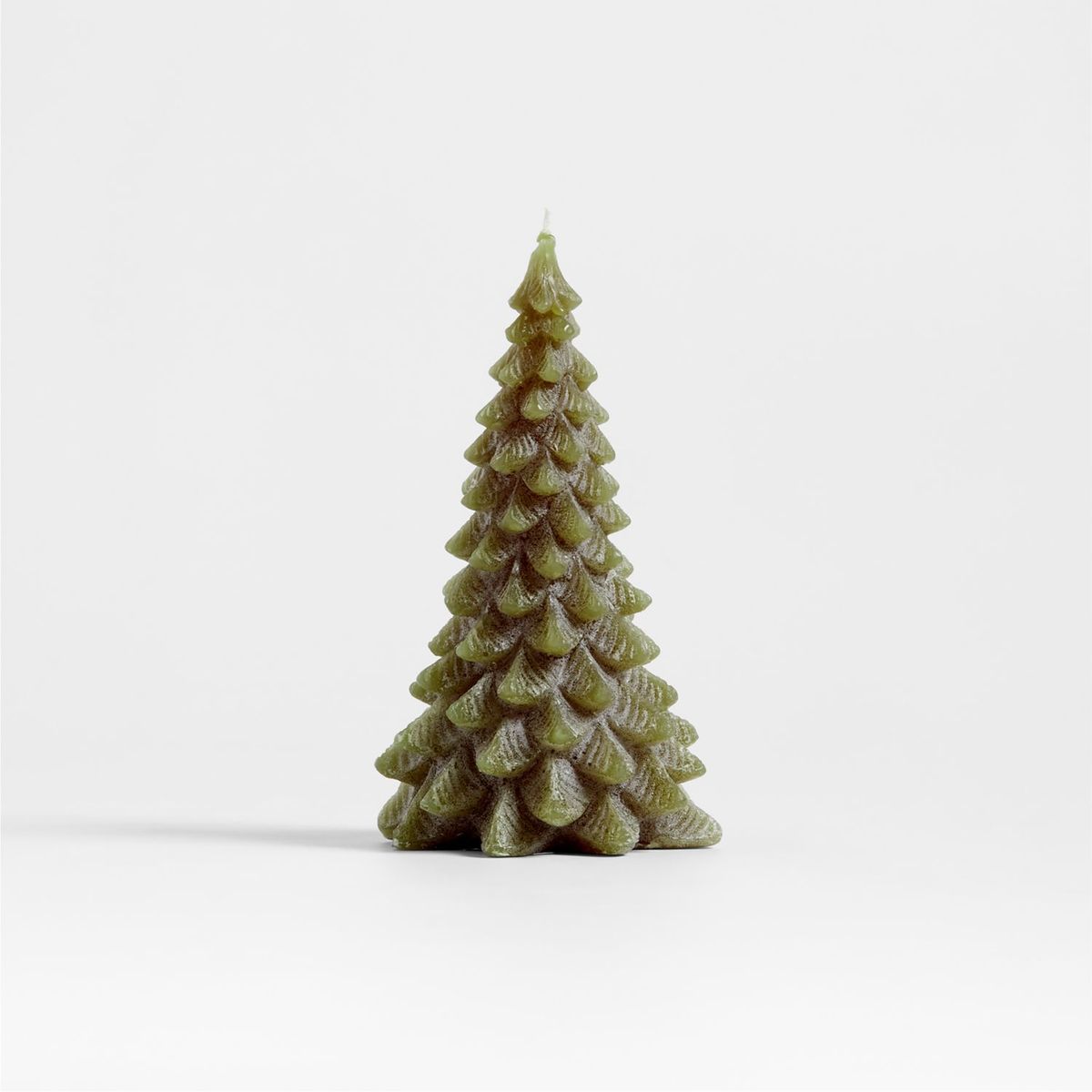 CRATE & BARREL - Vela sin aroma Pine Tree en Cera 15 cm x 9 cm