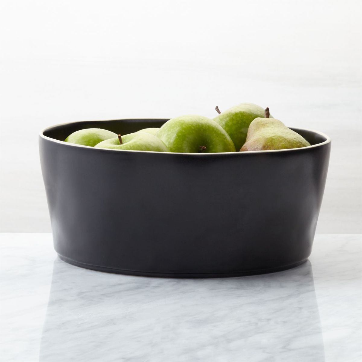 CRATE & BARREL - Bowl de Servir Sloan Negro en Gres 24 cm