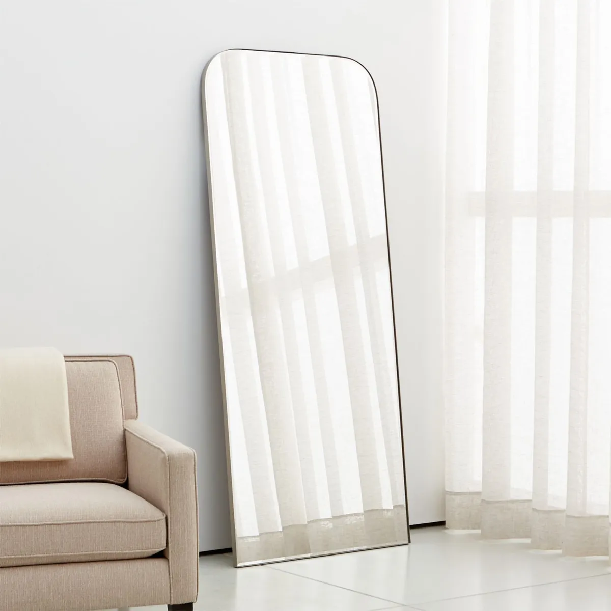 CRATE & BARREL - Espejo de Piso Edge 81 x 193 cm 