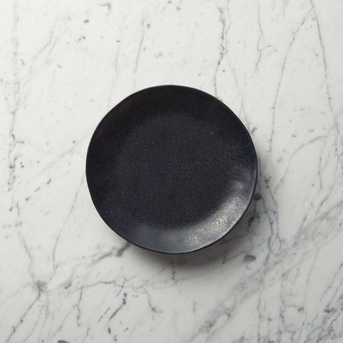 CRATE & BARREL - Plato de aperitivo Baird en Gres 16 cm x 2 cm