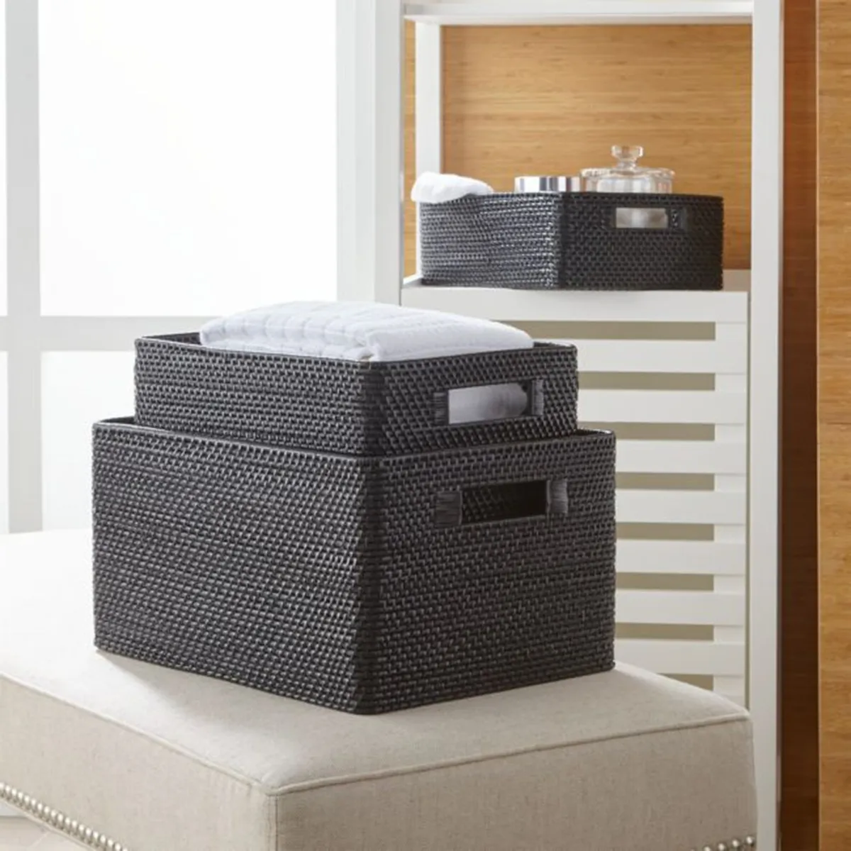 CRATE & BARREL - Canasto Tote Sedona Negro 22 cm