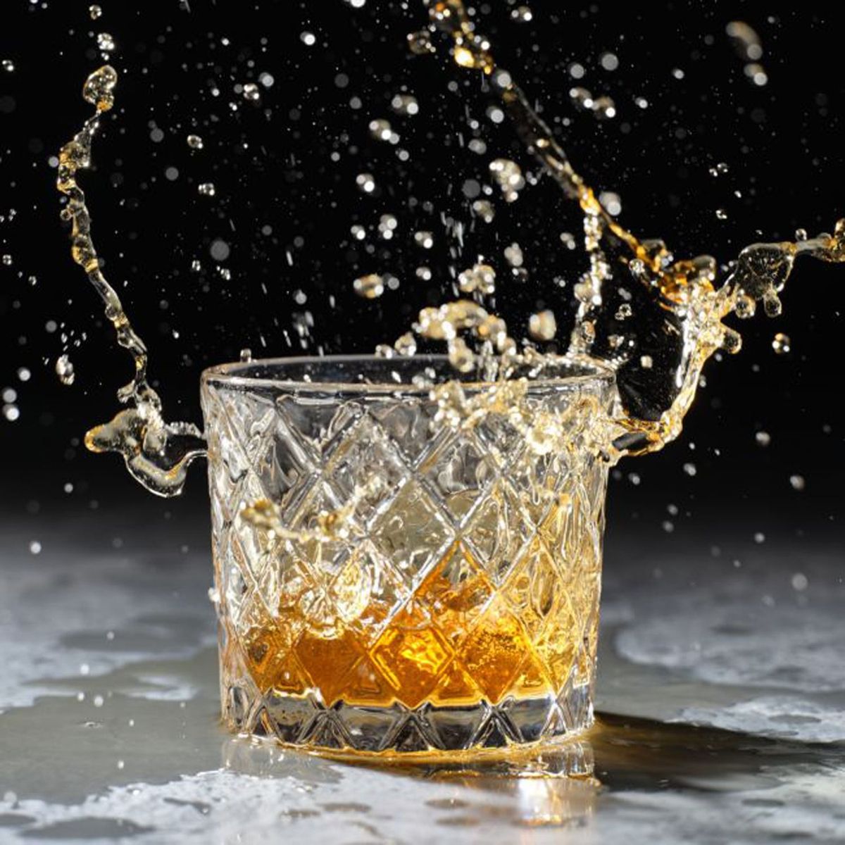 CRATE & BARREL - Vaso corto Hatch de Vidrio  11 oz