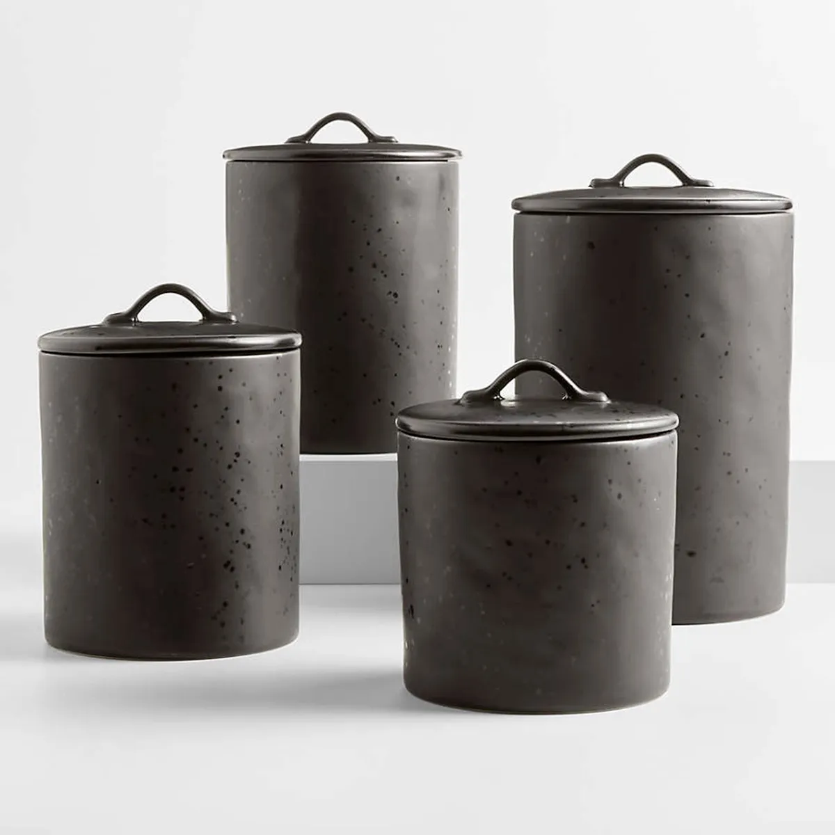 CRATE & BARREL - Contenedor Marin en Gres hermético 1,9 L